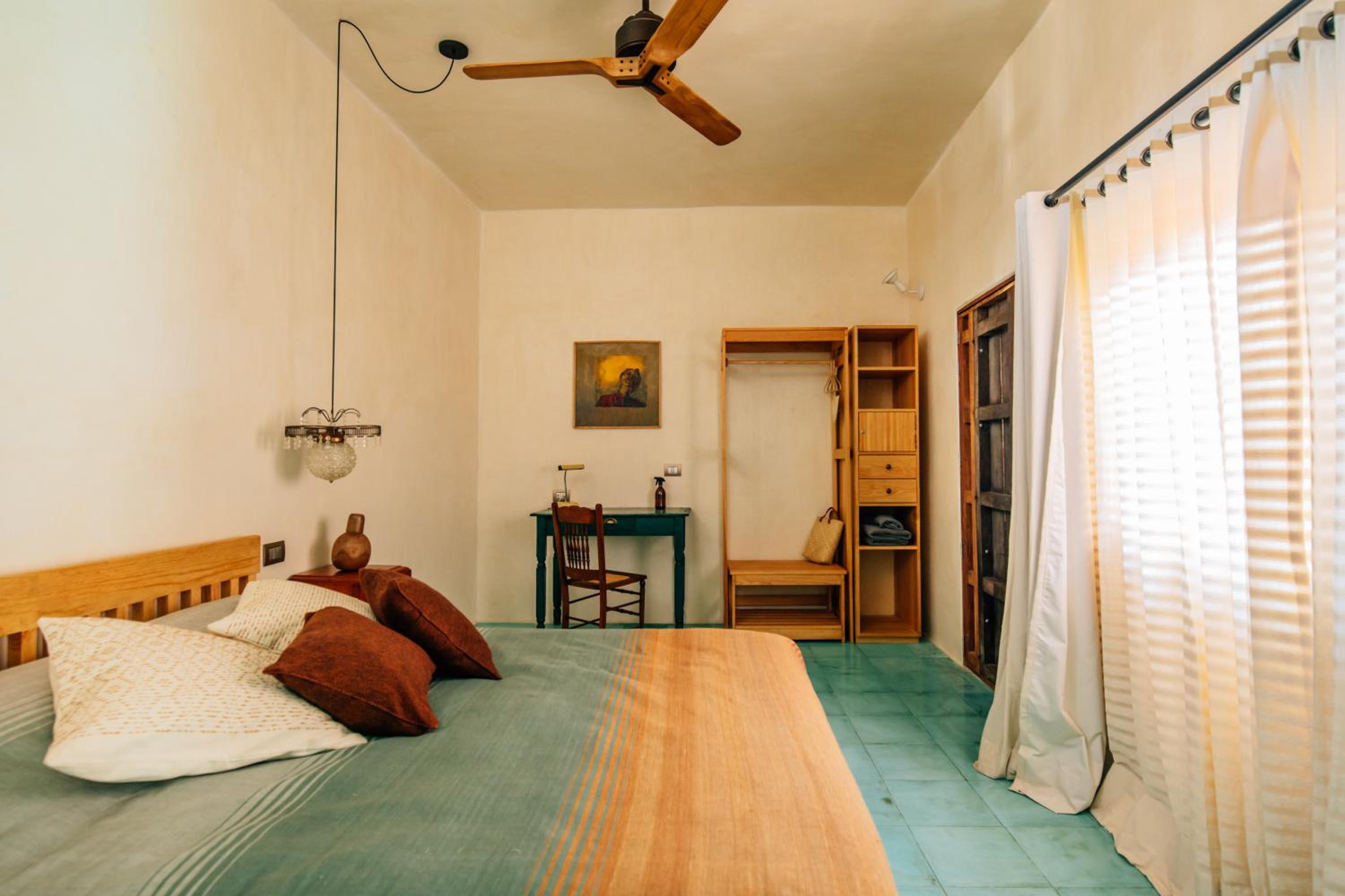 Standard Double Room - Photo 3