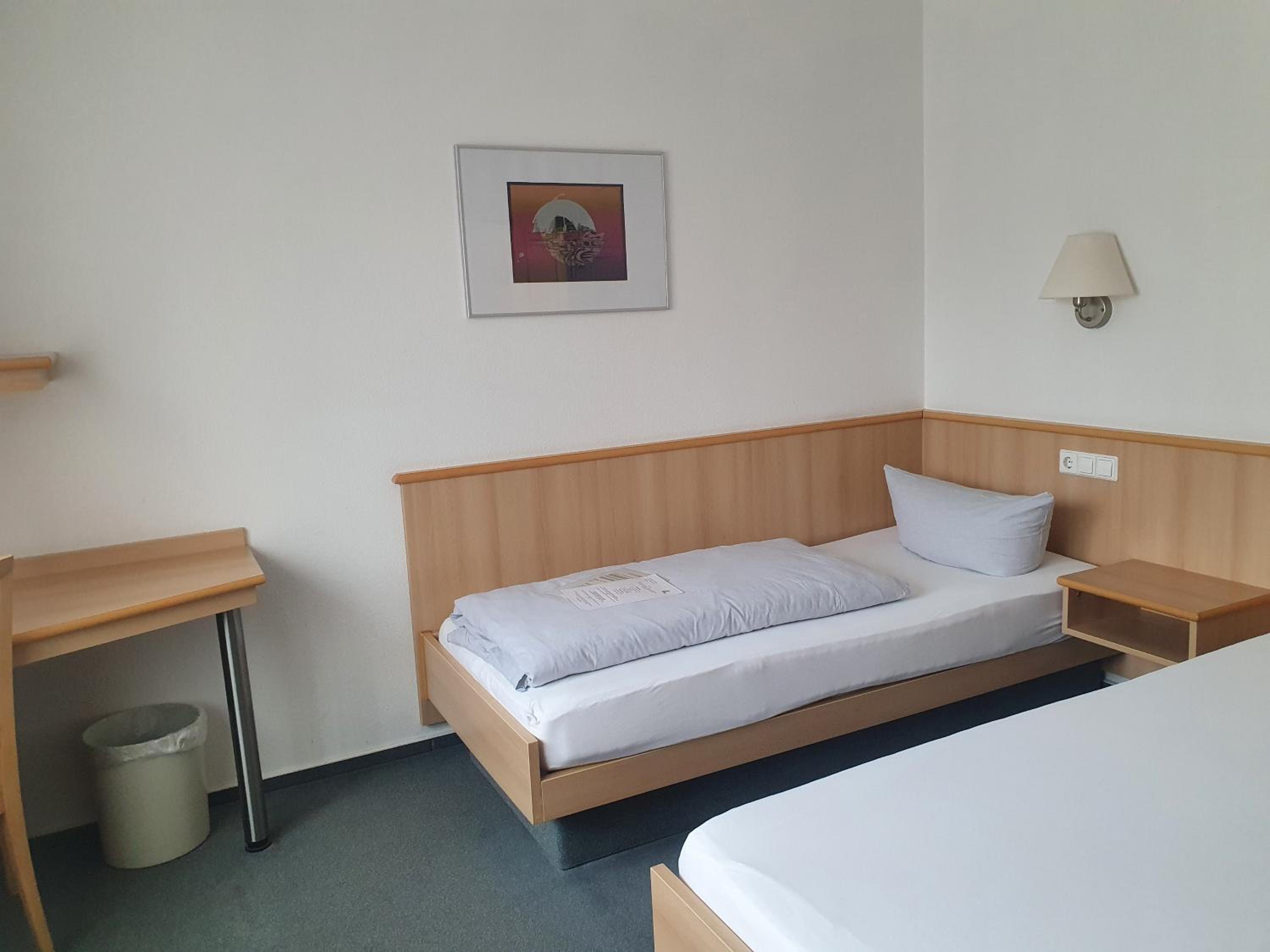 Double or Twin Room - Photo 3
