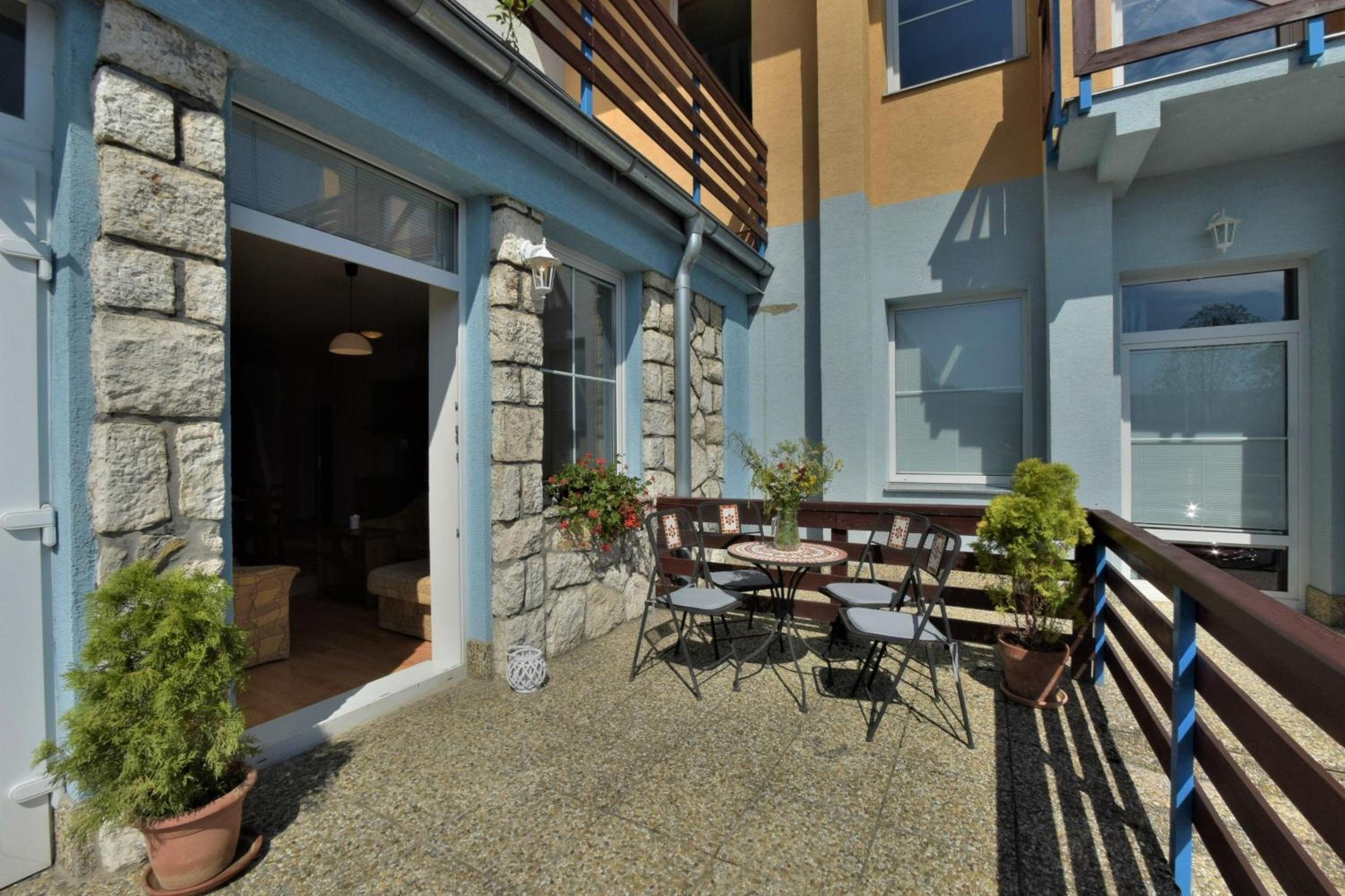 One-Bedroom Apartment - Photo 15