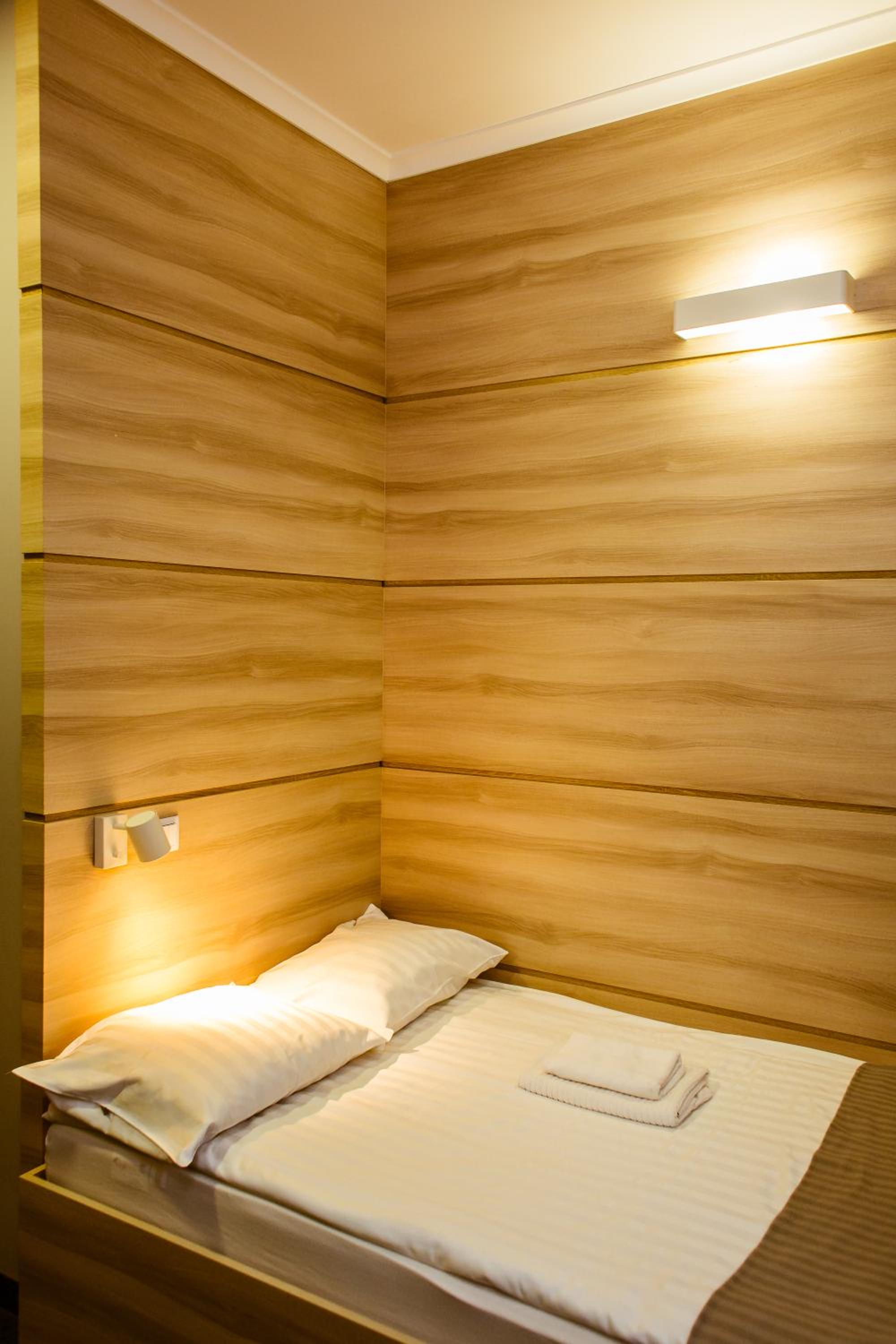 Single Room photo 3
