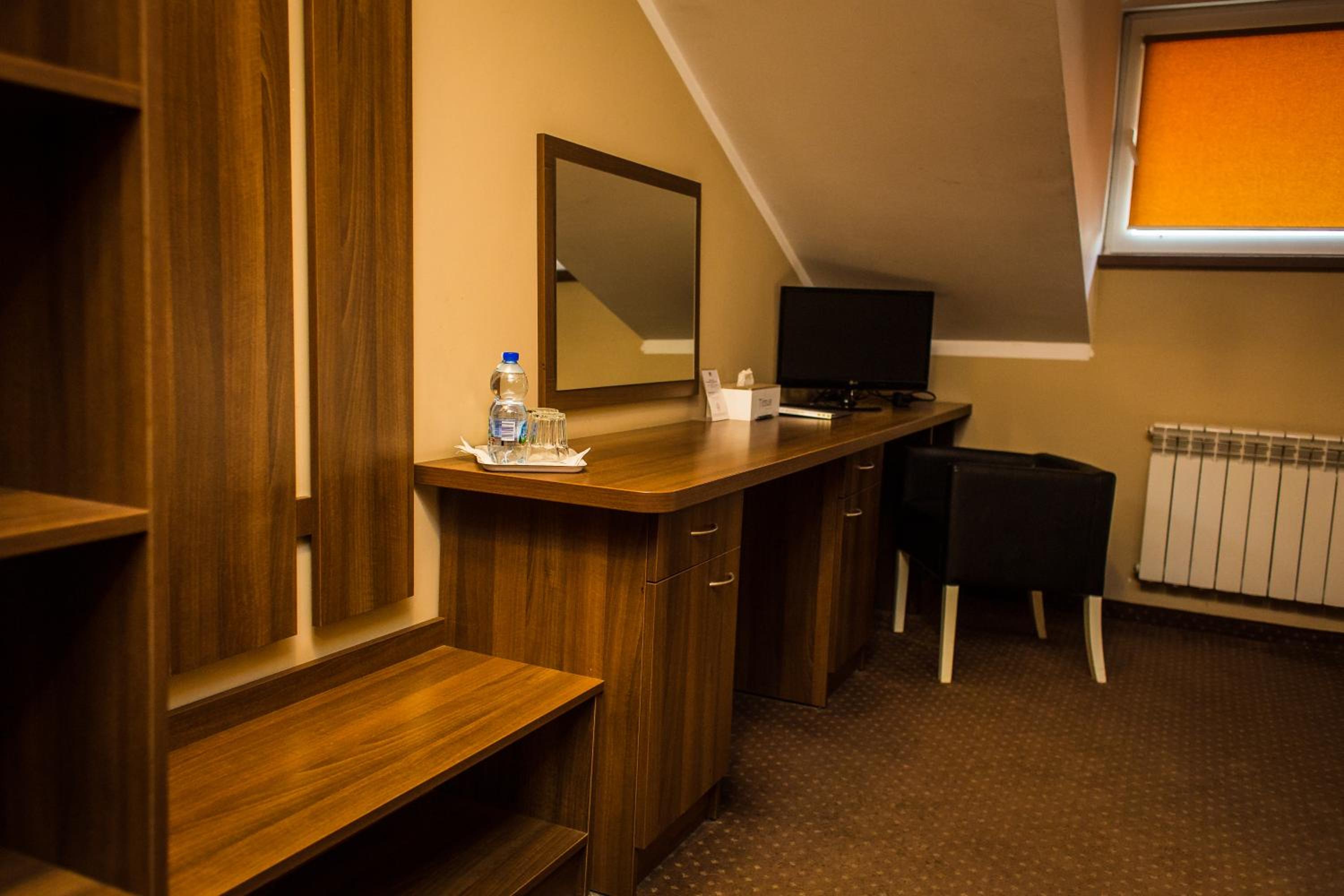 Budget Double or Twin Room photo 3