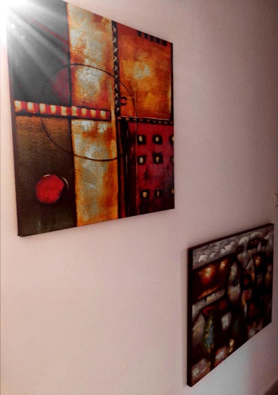 Studio Apartment - Photo 4