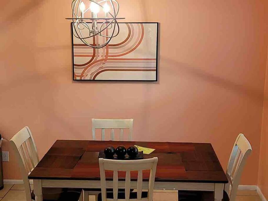 Two-Bedroom Apartment - Photo 2