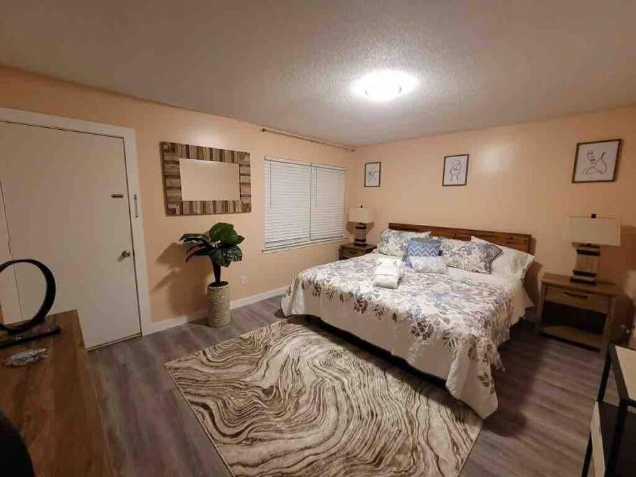 Two-Bedroom Apartment - Photo 6