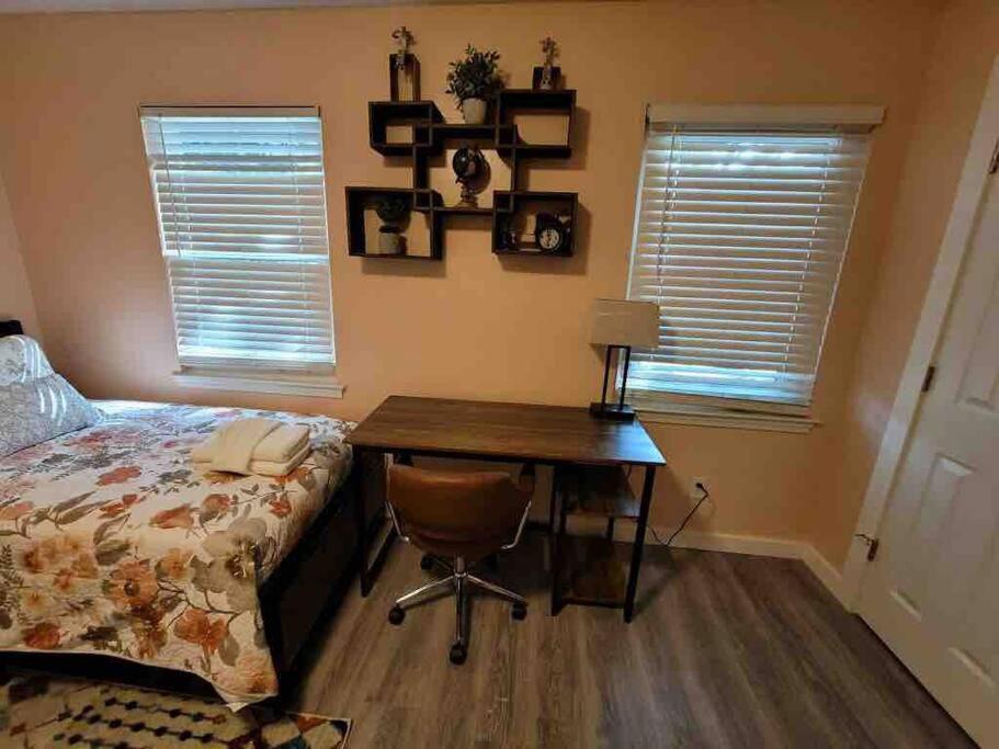 Two-Bedroom Apartment - Photo 35