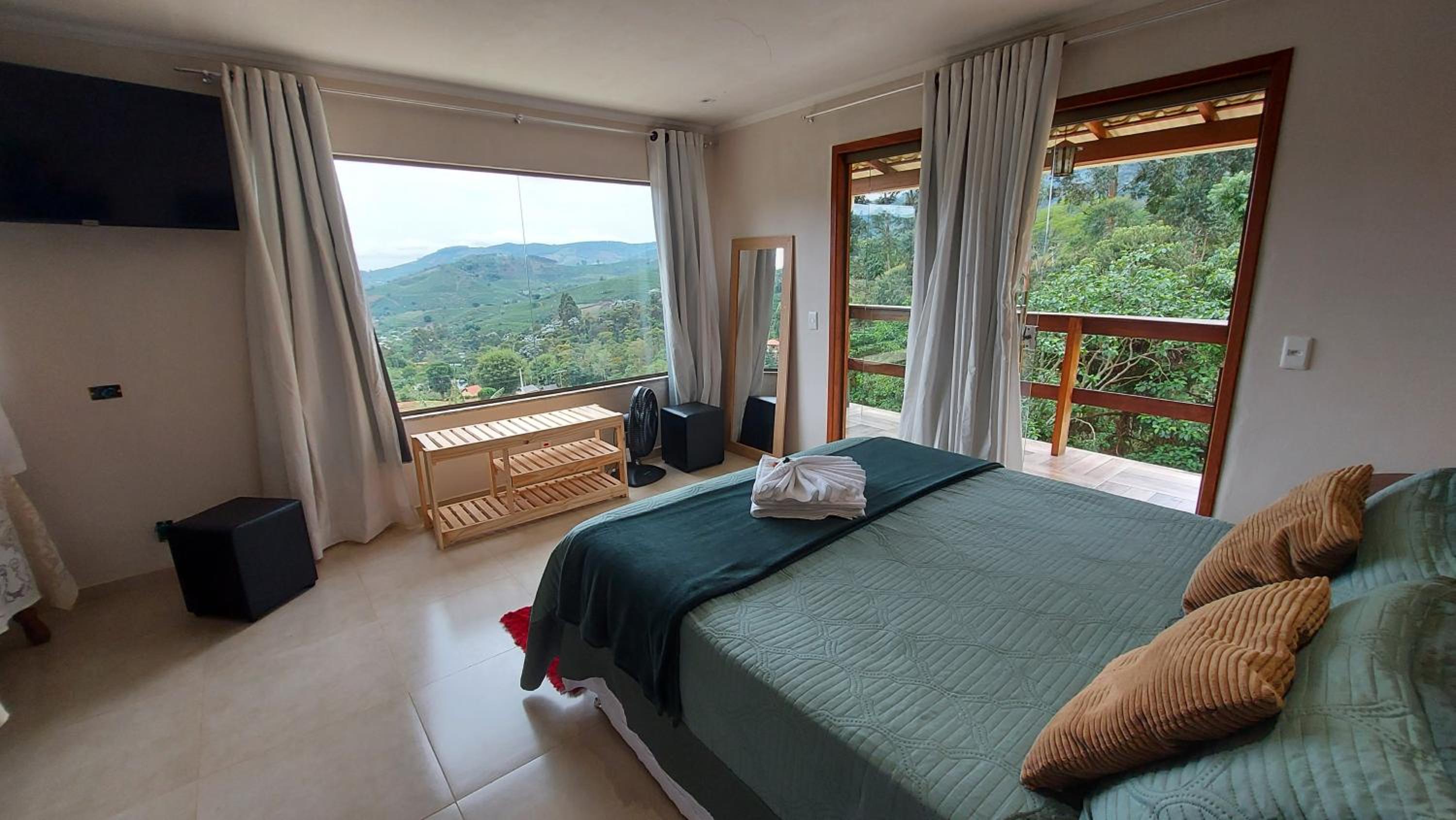 Queen Room with Garden View photo 3
