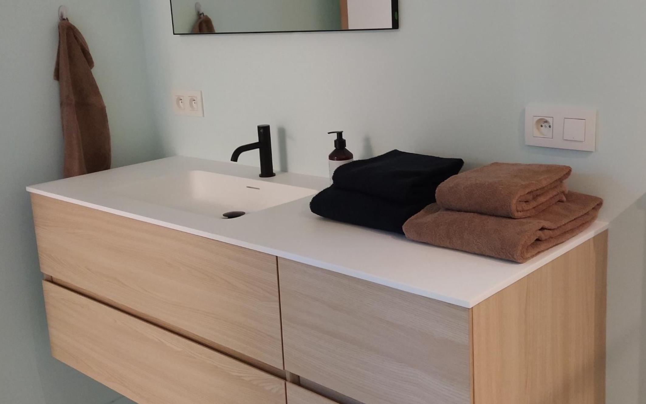 Deluxe King Room photo 2