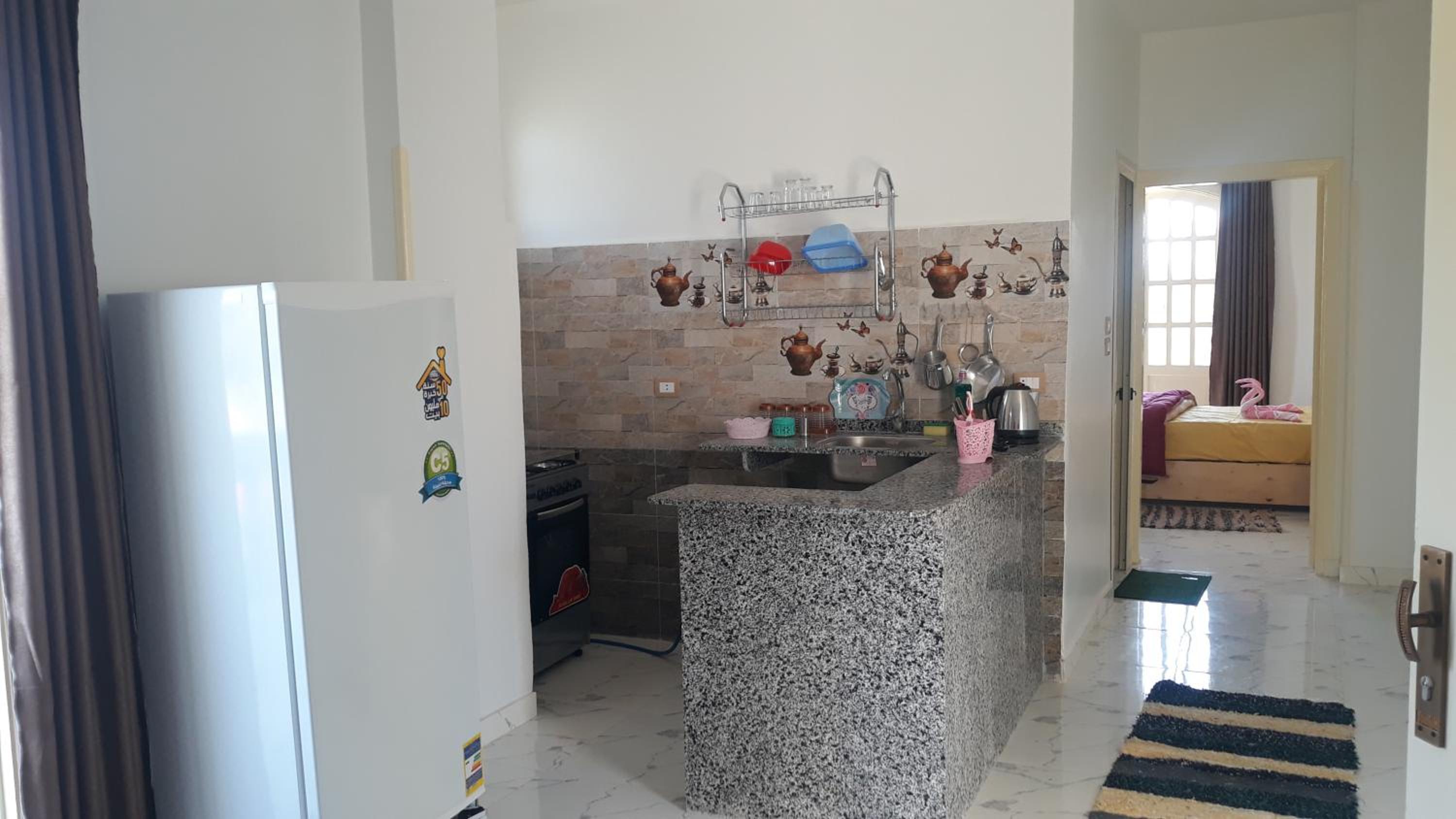 One-Bedroom Apartment - Photo 6