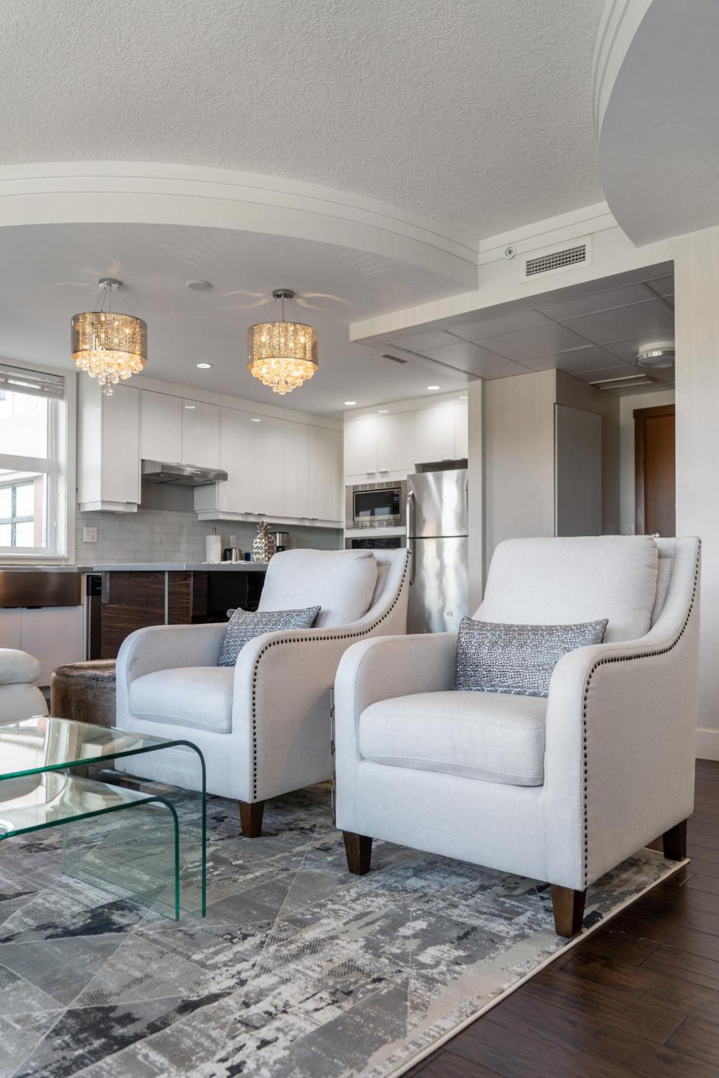 Penthouse Apartment - Photo 4