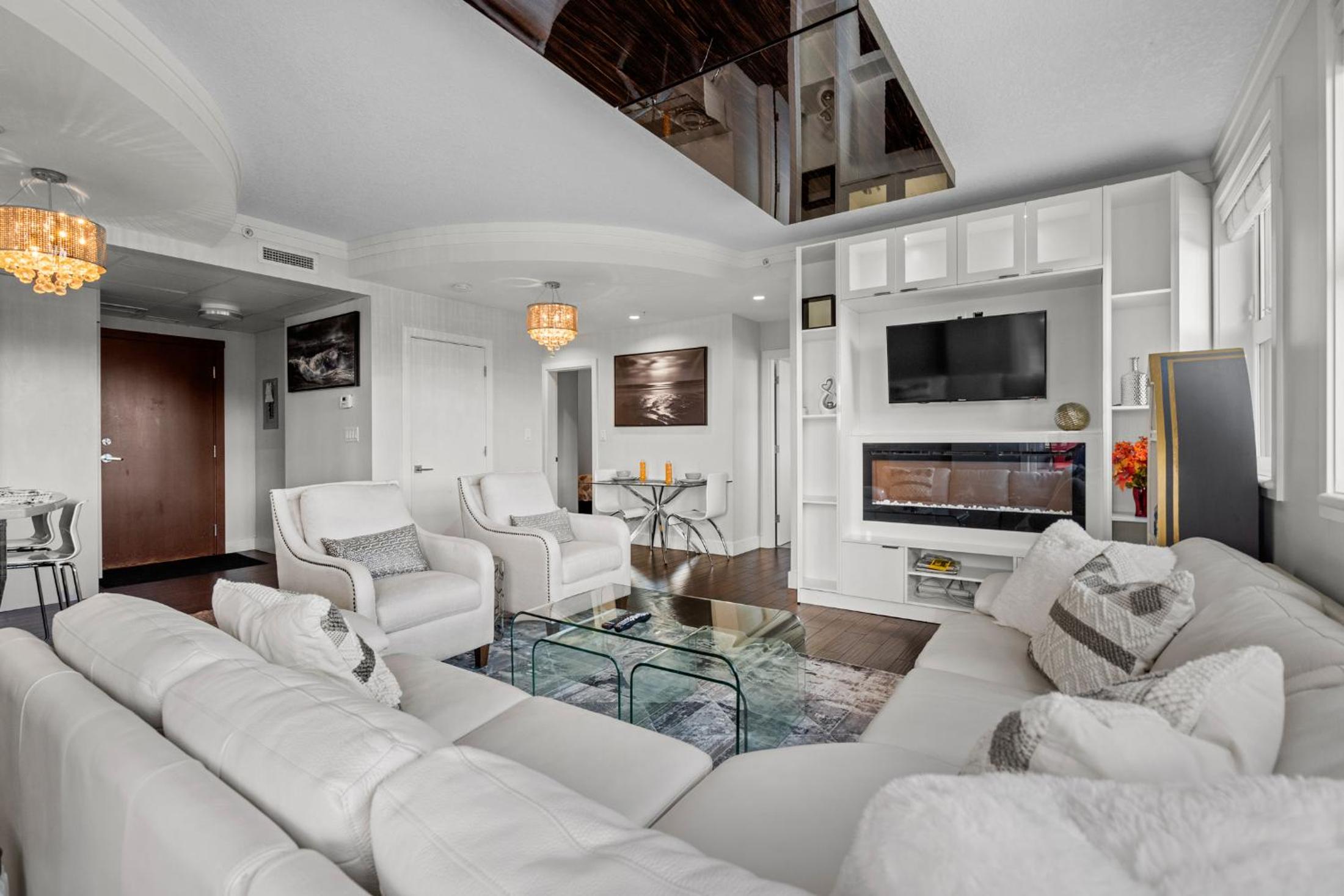 Penthouse Apartment - Photo 3