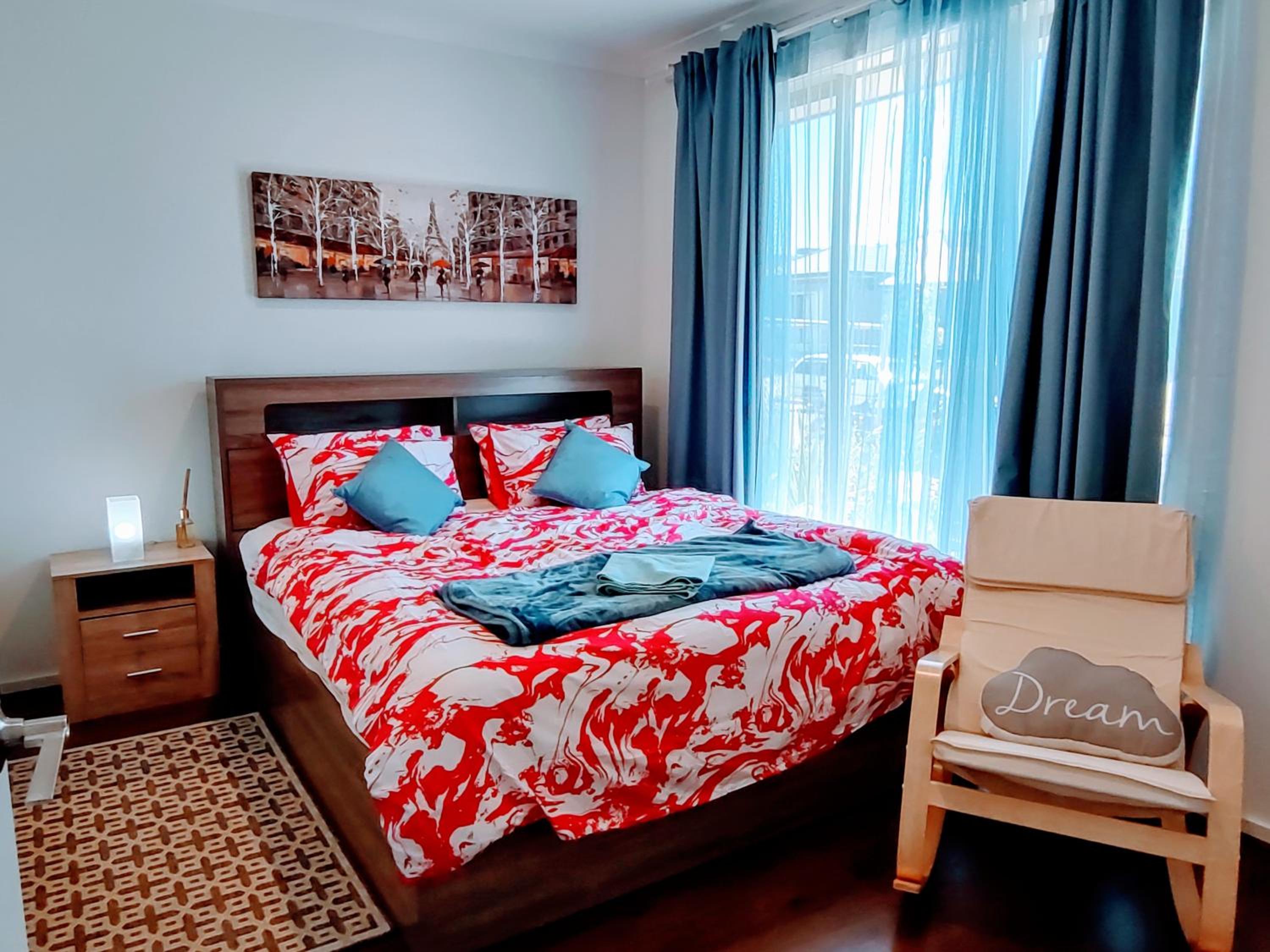 Deluxe Family Suite - Photo 1