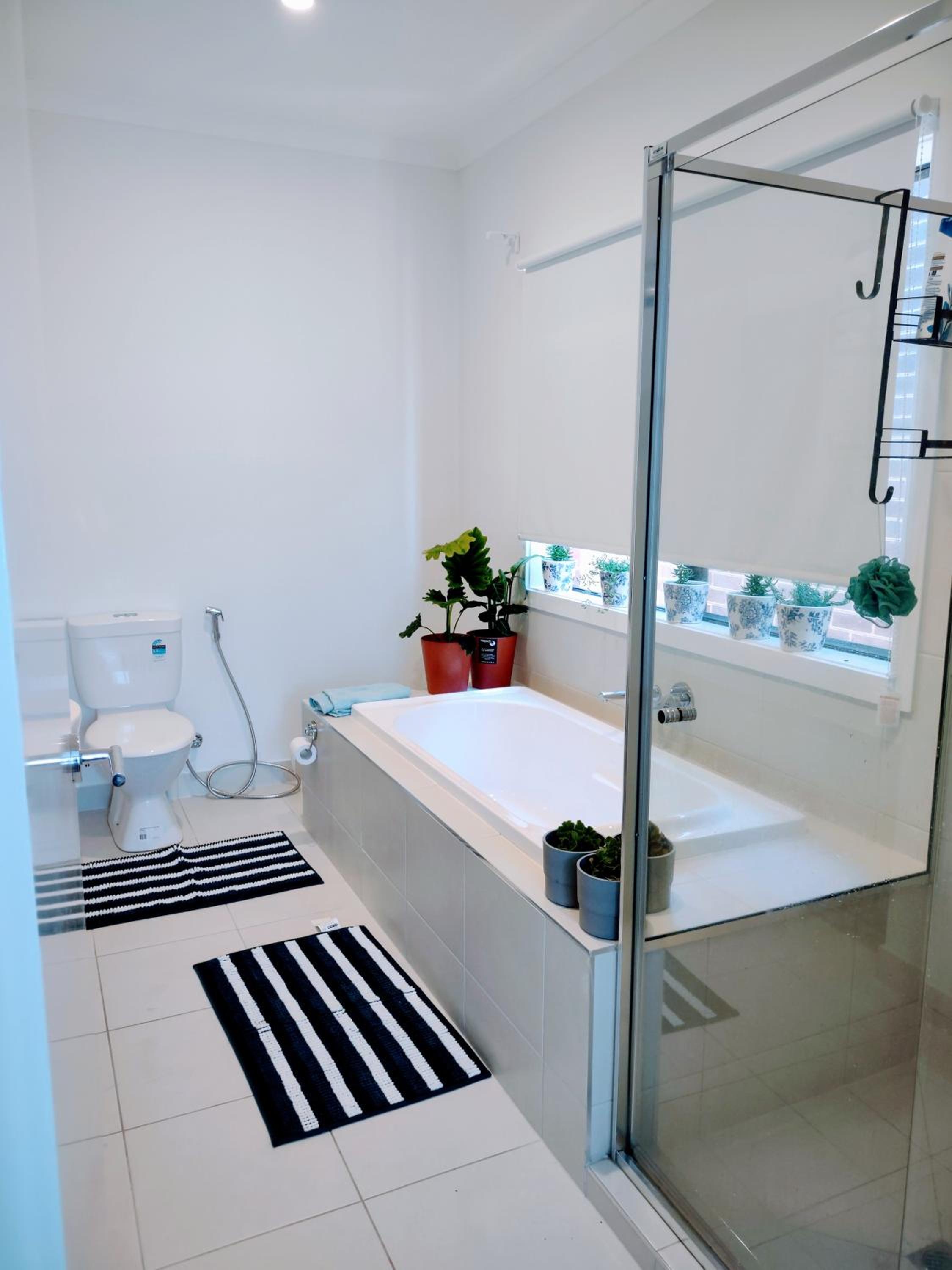 Deluxe Family Suite - Photo 2