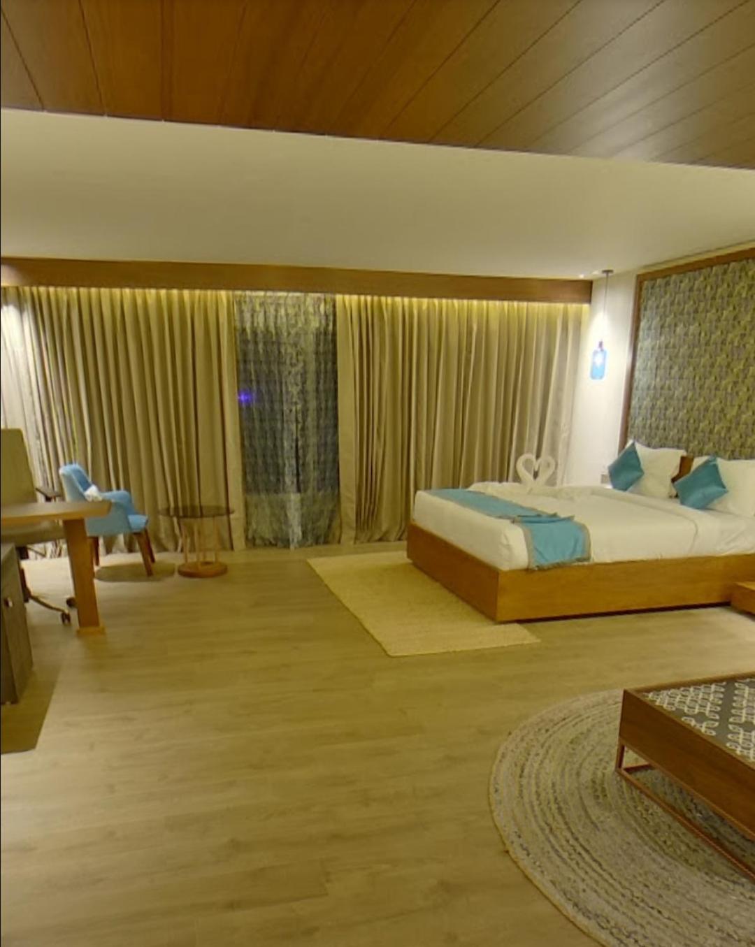 King Suite - Photo 7