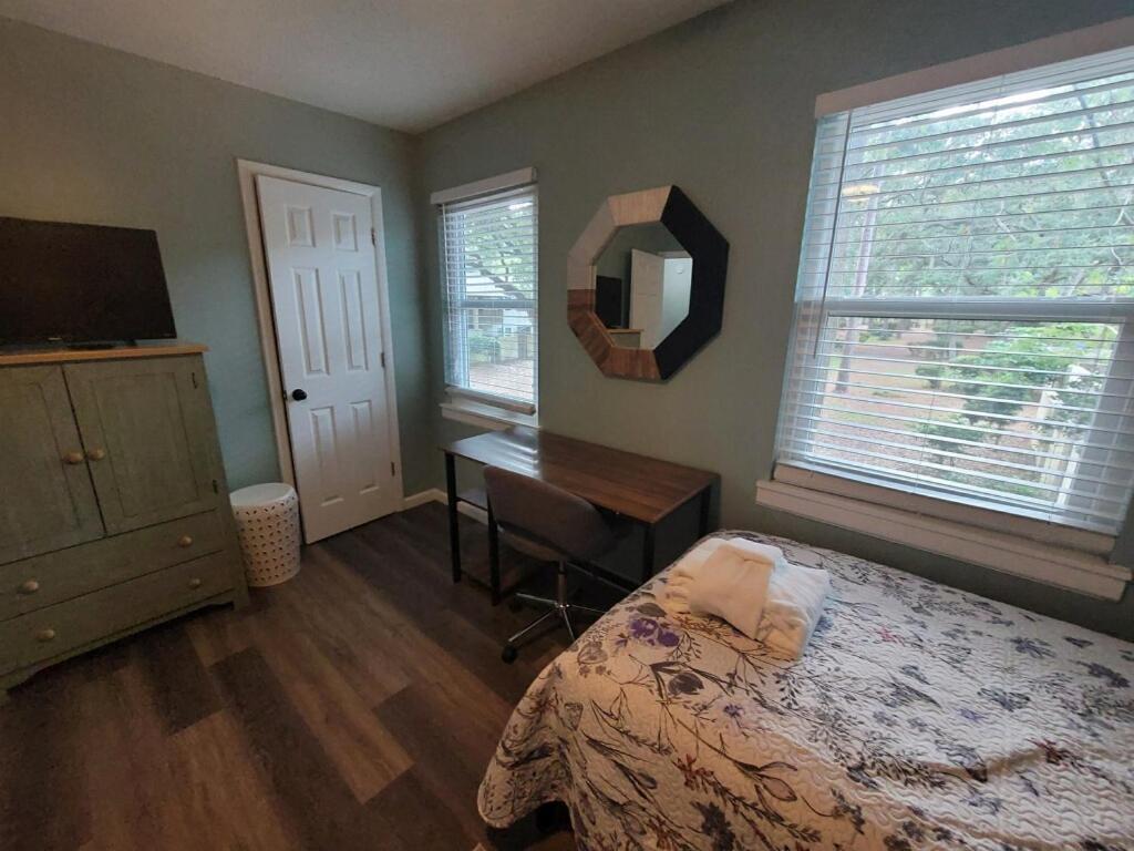 Two-Bedroom Villa - Photo 4