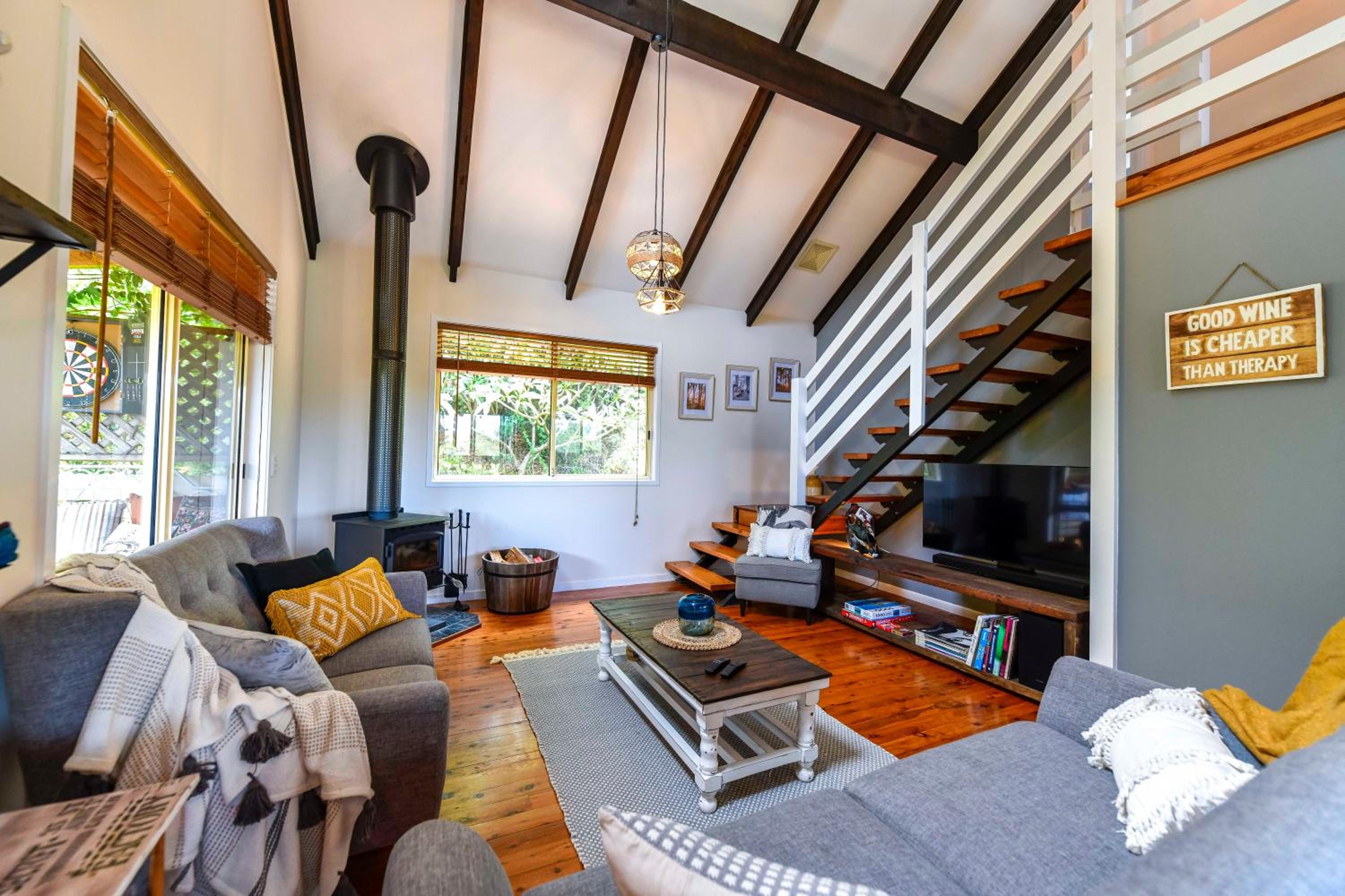 Three-Bedroom House photo 2