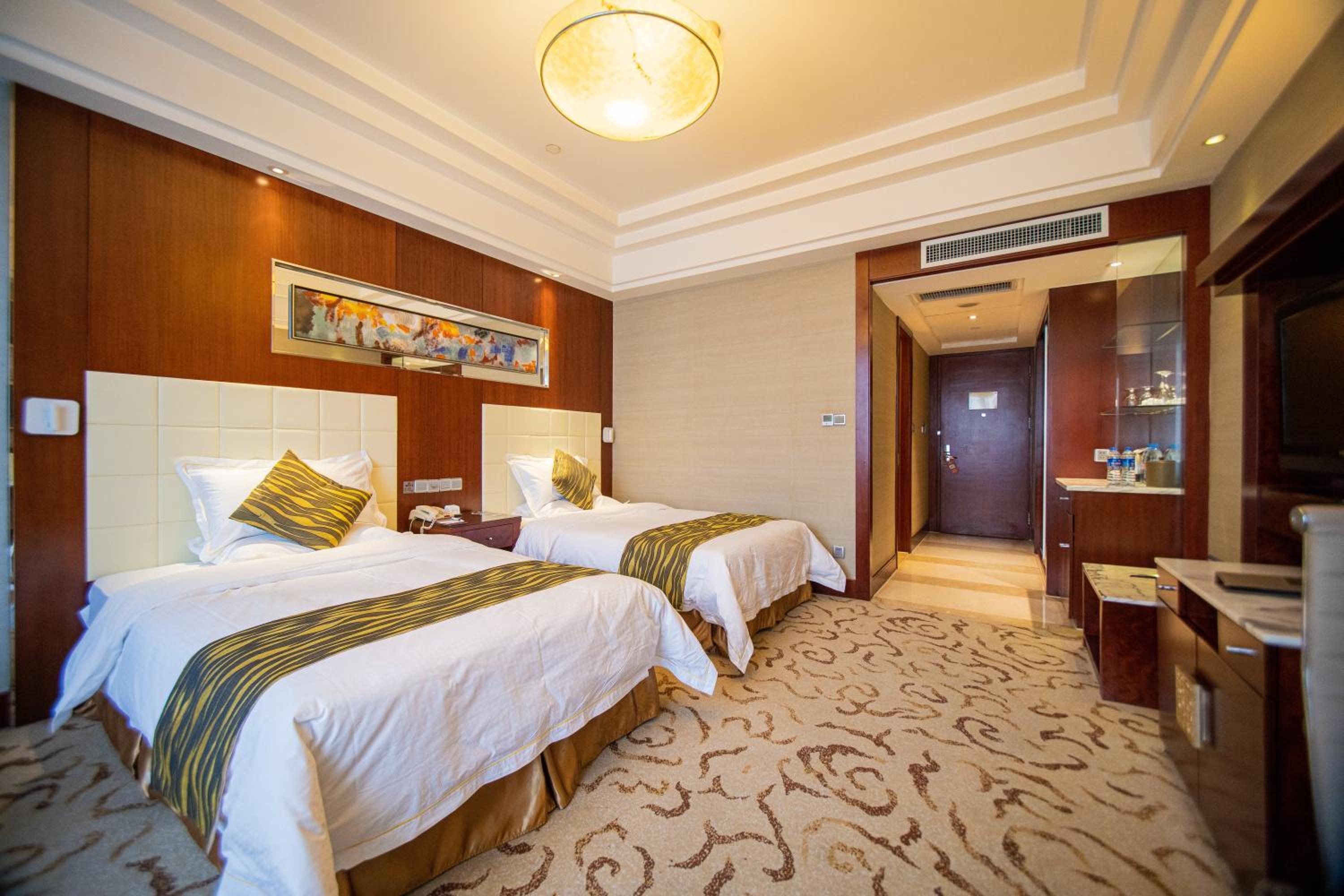 Deluxe Twin Room photo 3