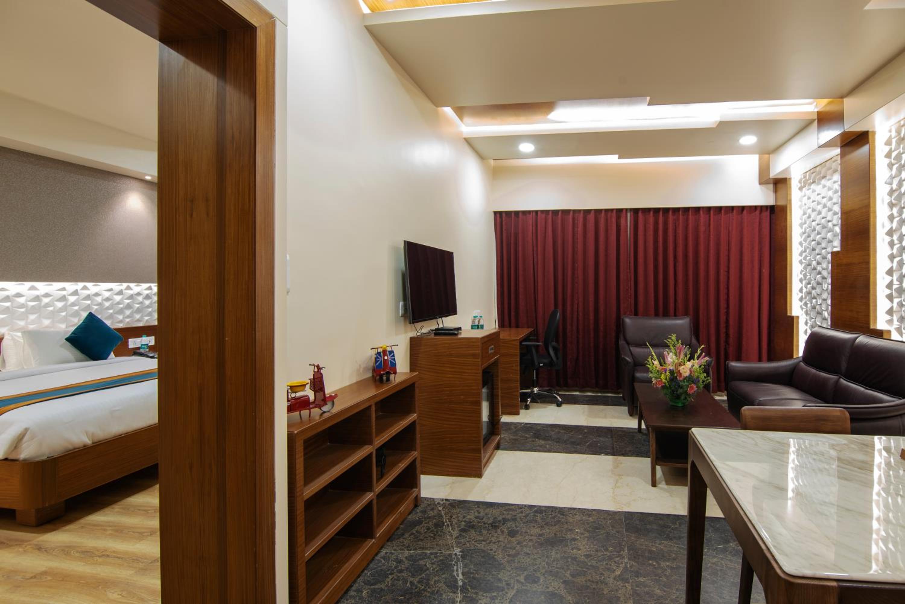 Suite - Photo 4