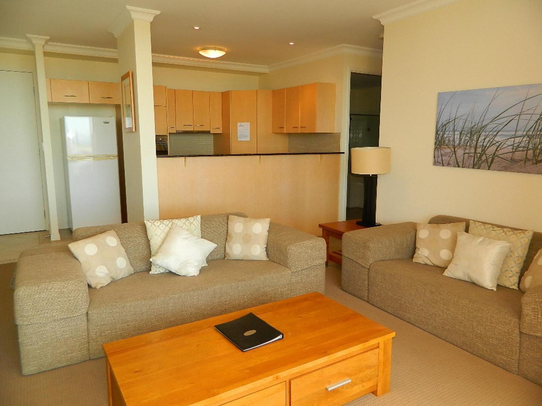 Two-Bedroom Apartment with Park View Deluxe photo 3