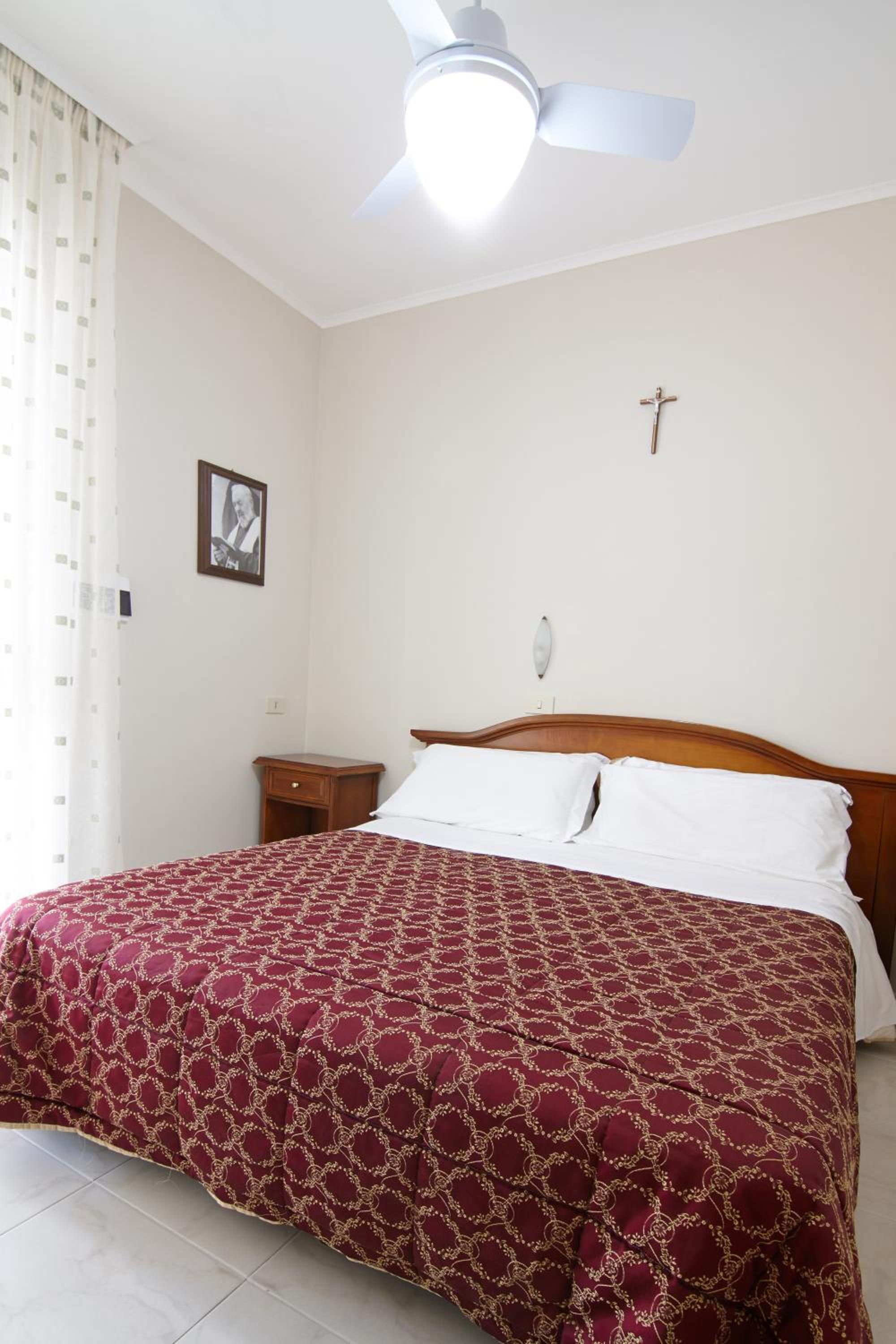 Basic Double Room photo 1