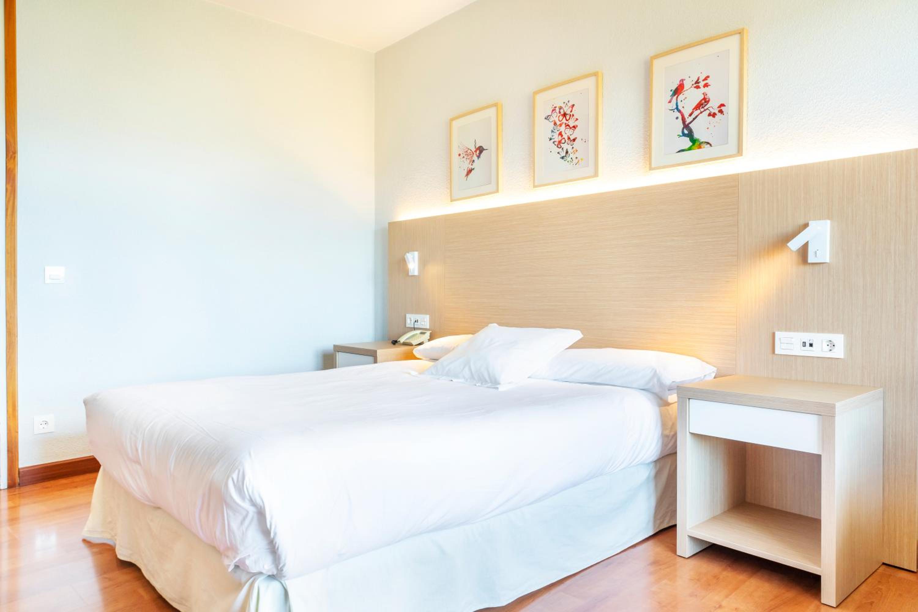 Double Room with Extra Bed photo 2