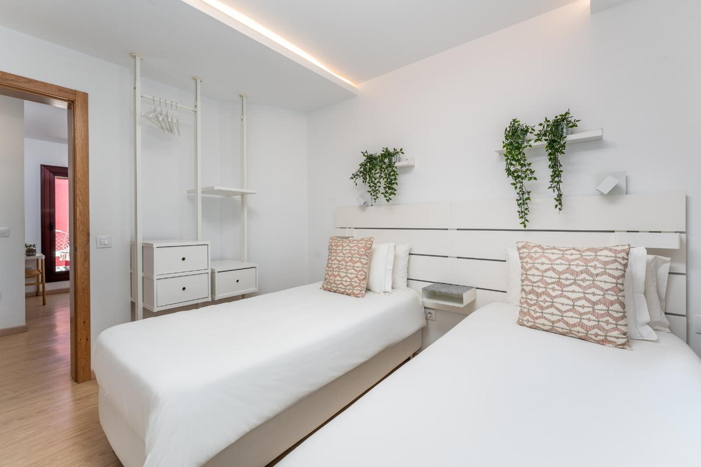 Two-Bedroom Apartment with Terrace photo 3