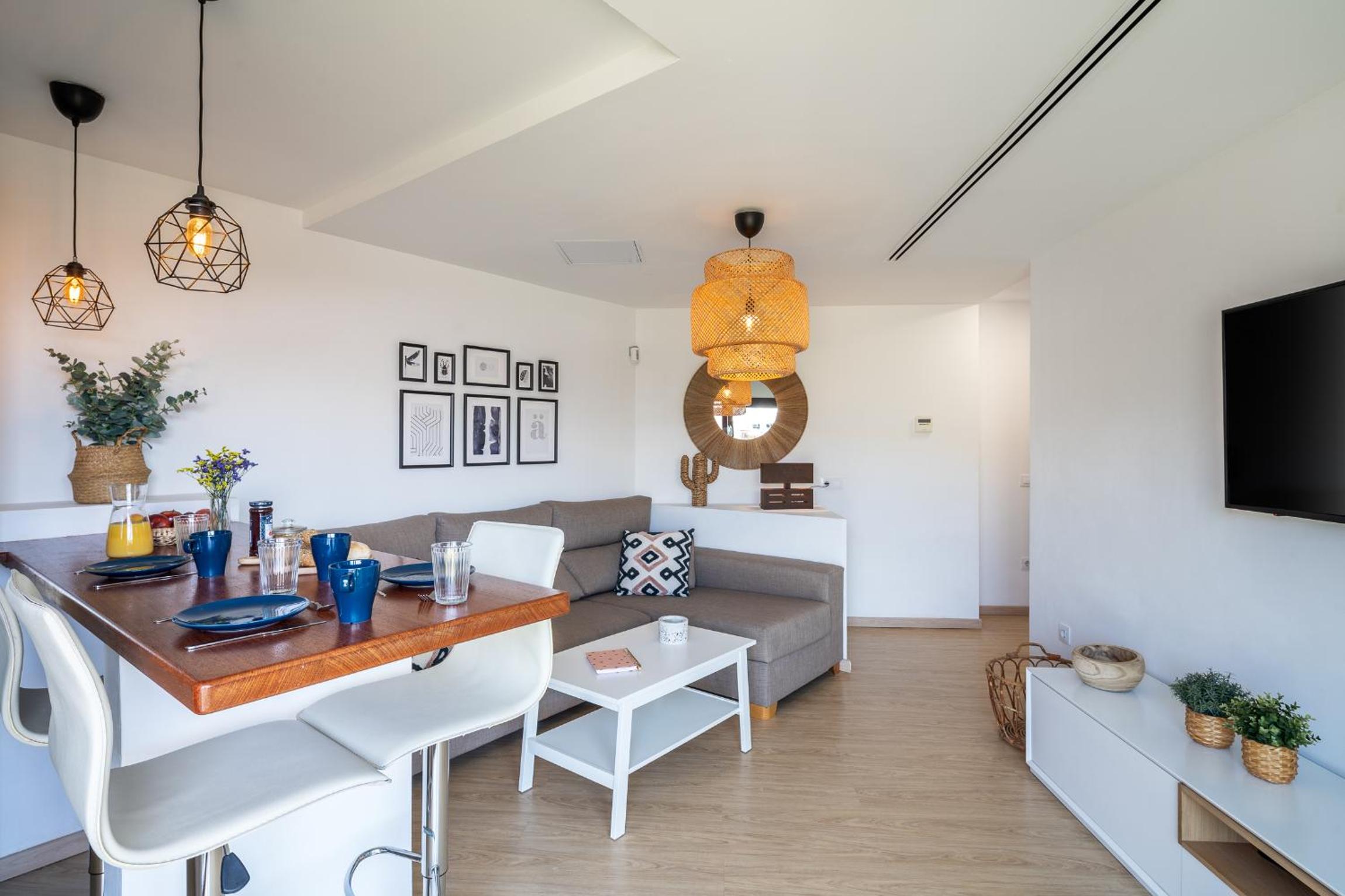 Two-Bedroom Apartment with Terrace photo 2