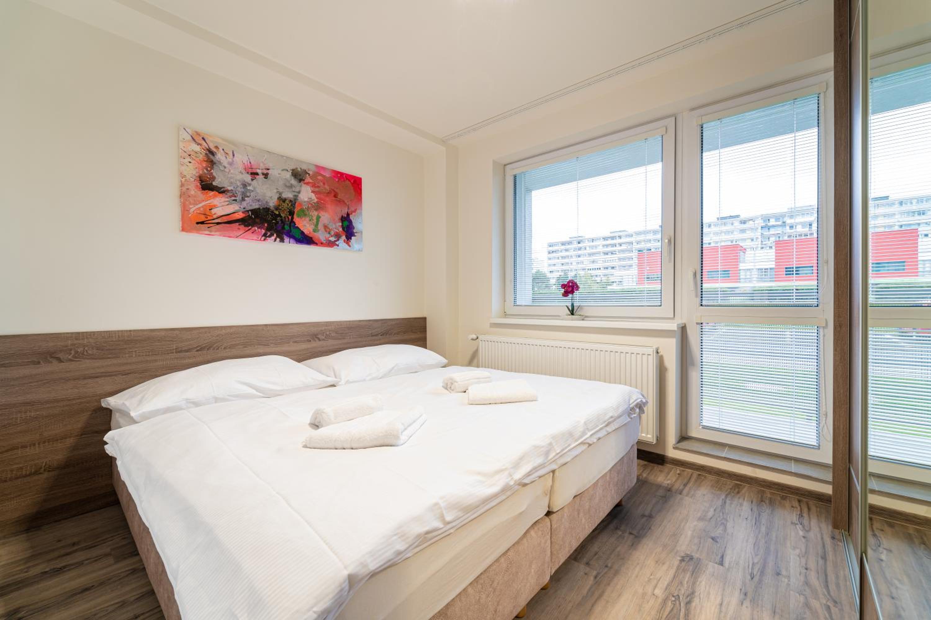 Two-Bedroom Apartment With Balcony And Shared Kitchen (4 Adults) photo 2
