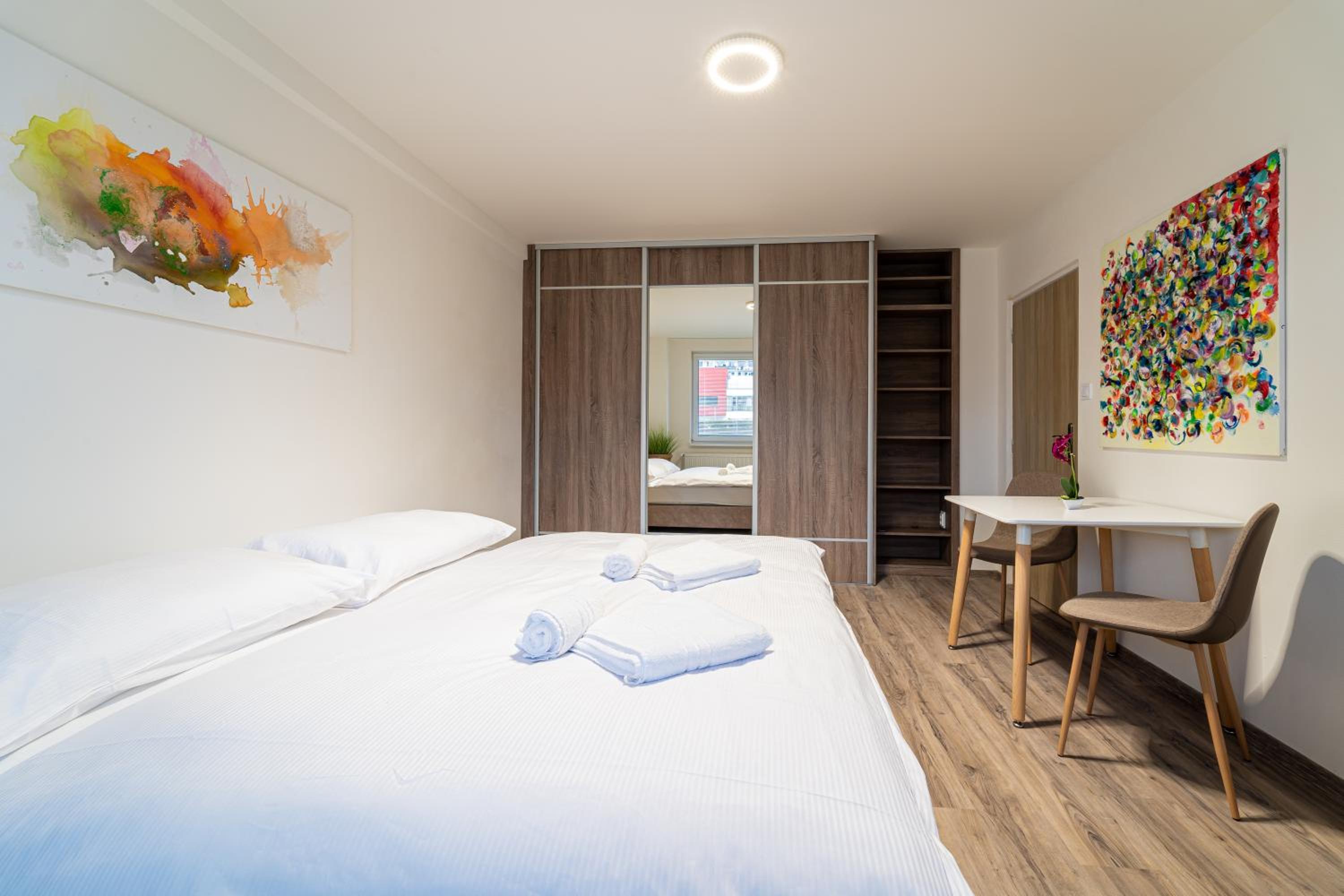 Two-Bedroom Apartment With Balcony And Shared Kitchen (4 Adults) photo 3