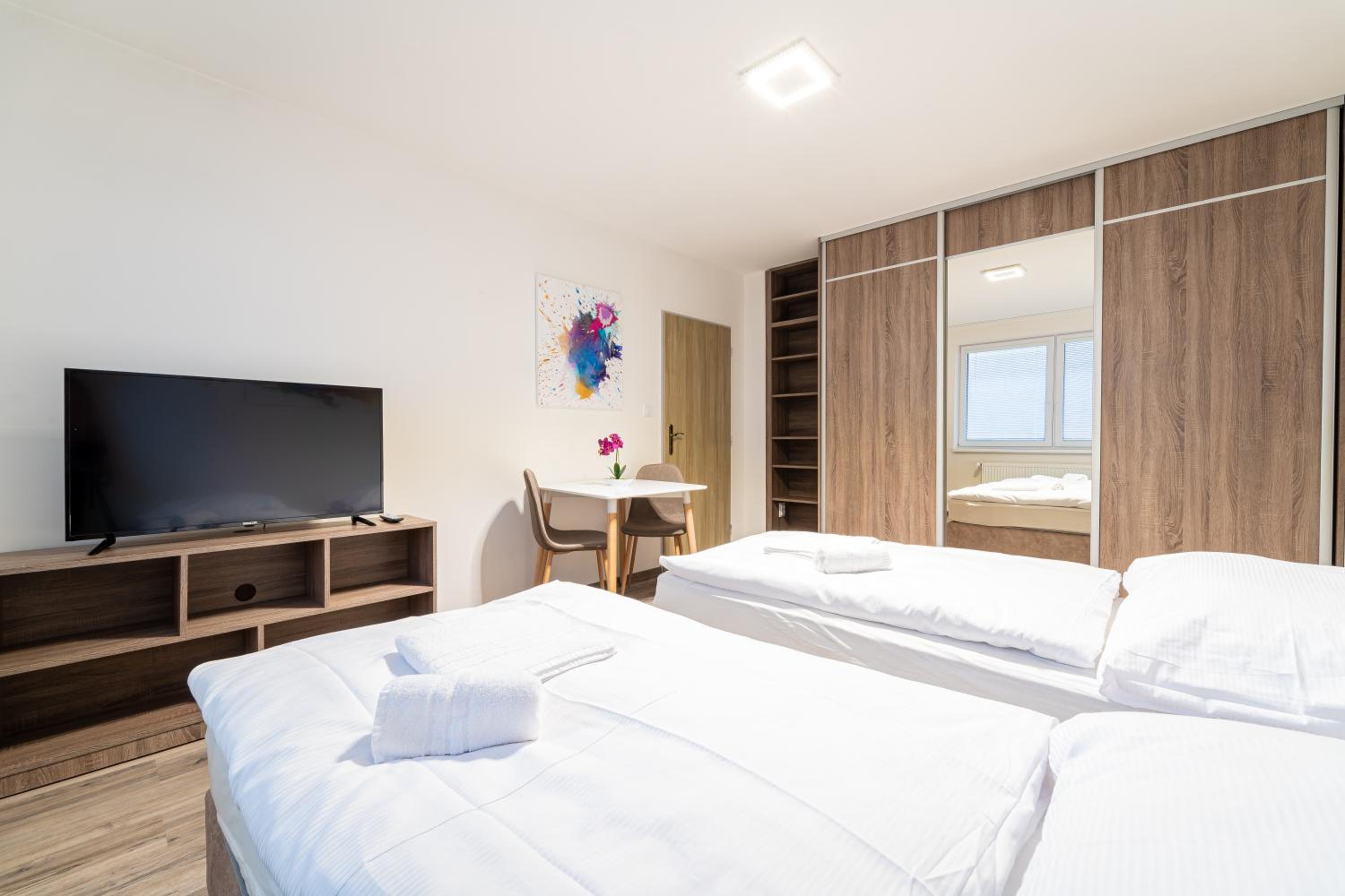 Two-Bedroom Apartment With Shared Kitchen (4 Adults) photo 2