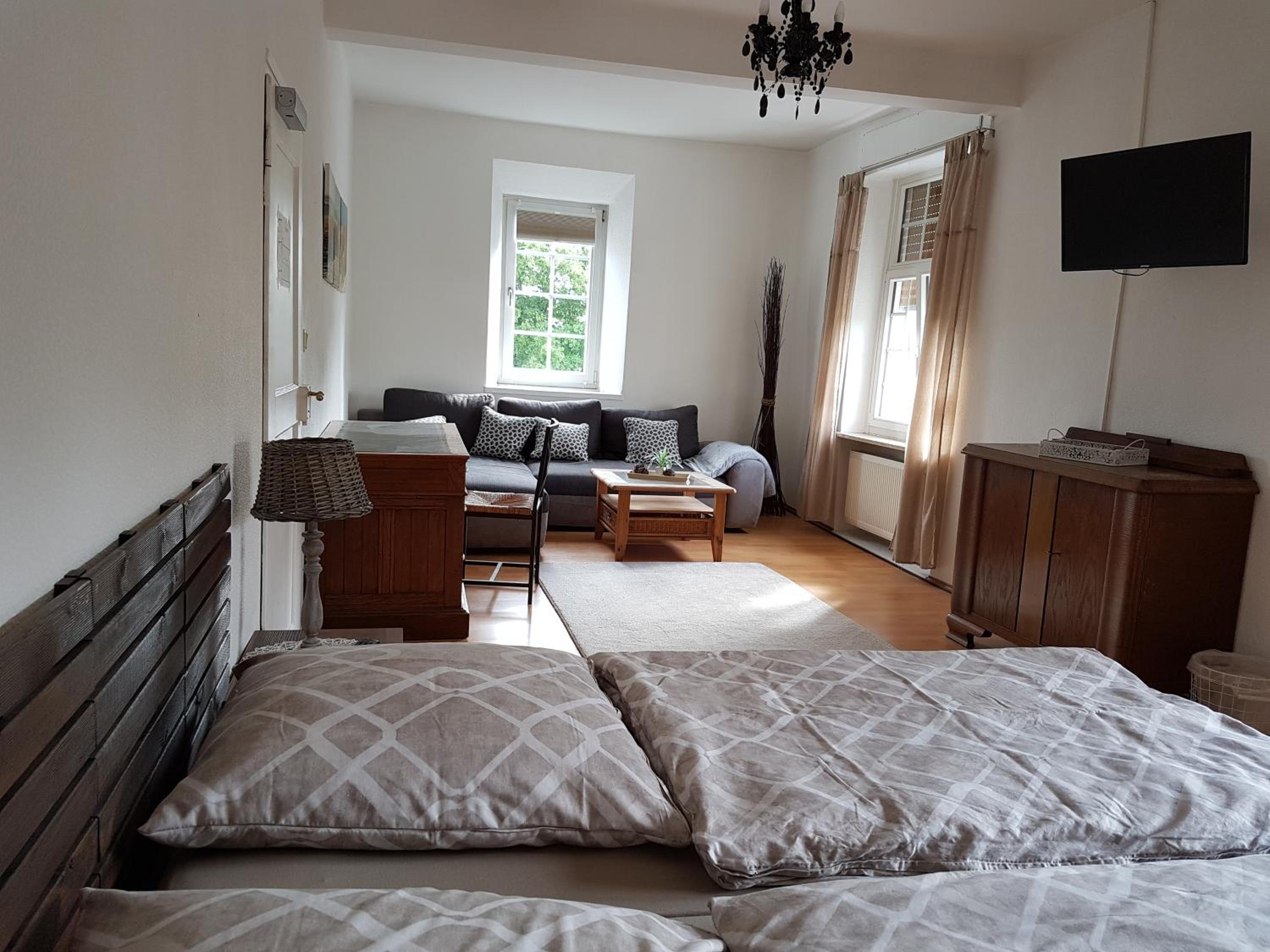 Large Double Room photo 1