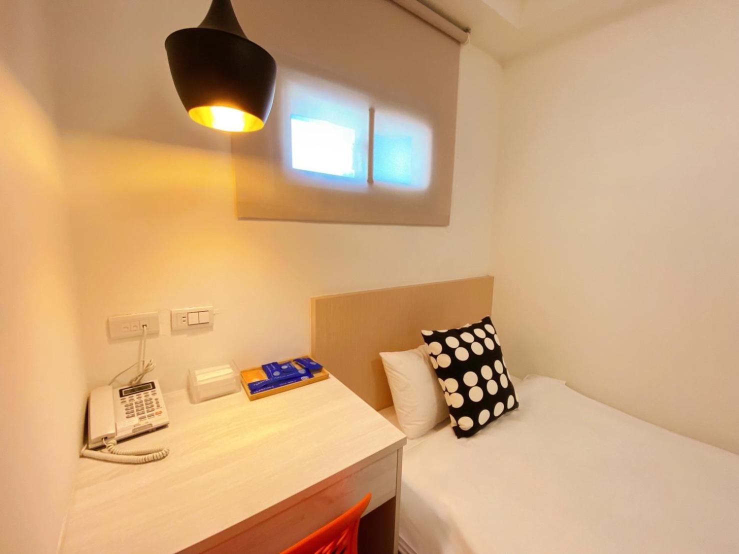 Single Room with Private Bathroom