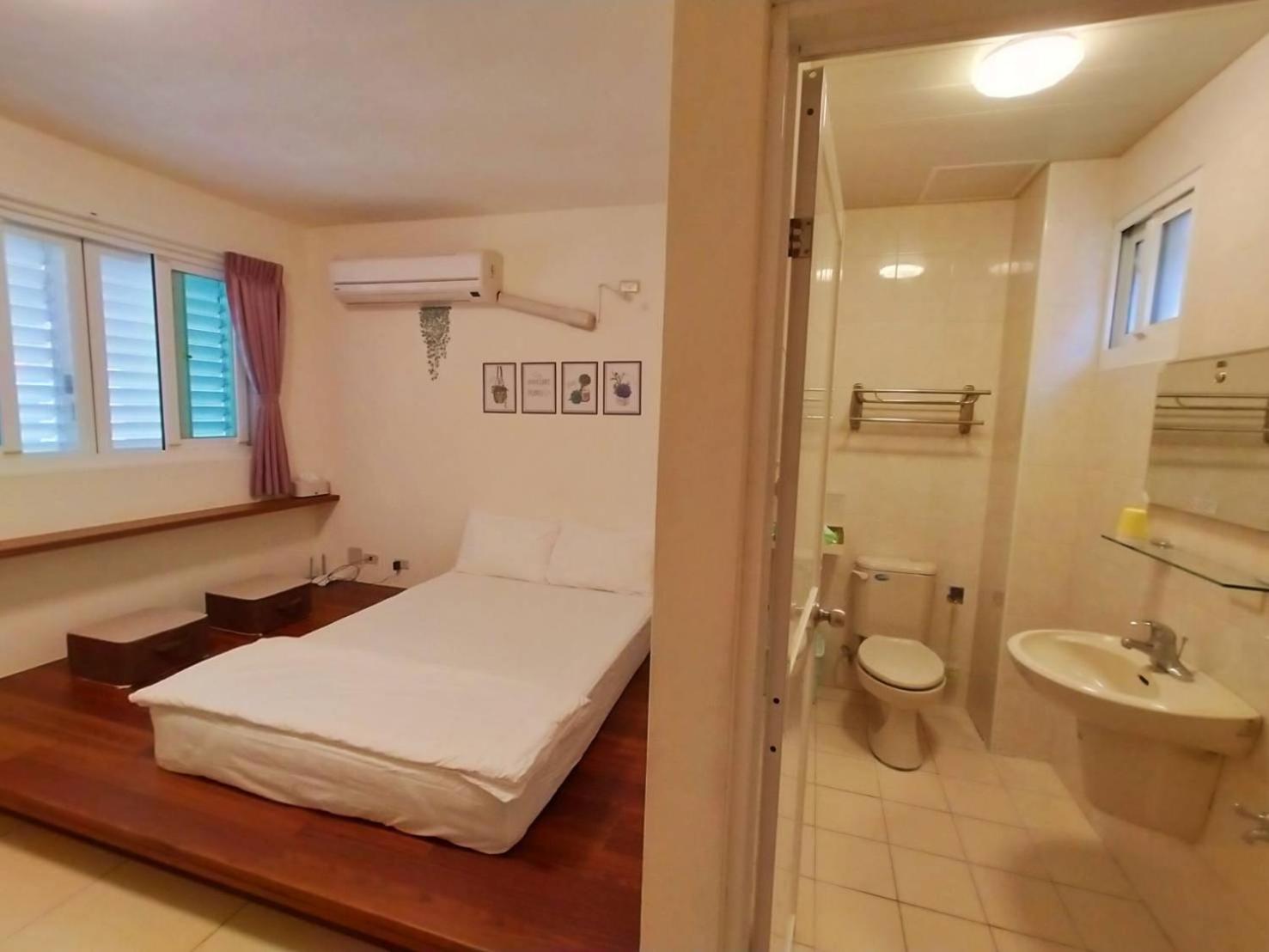Standard Double Room photo 3