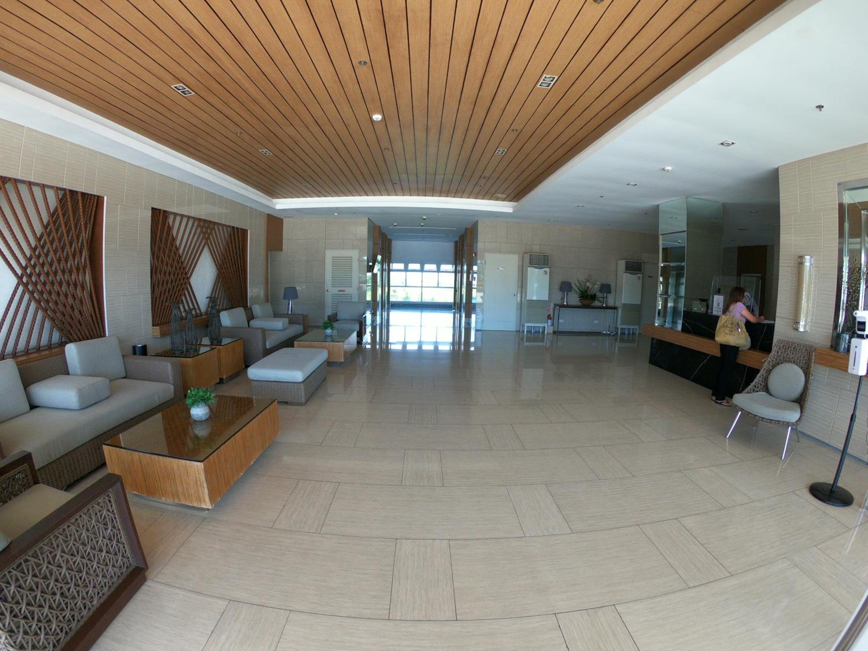 One-Bedroom Apartment - Photo 28