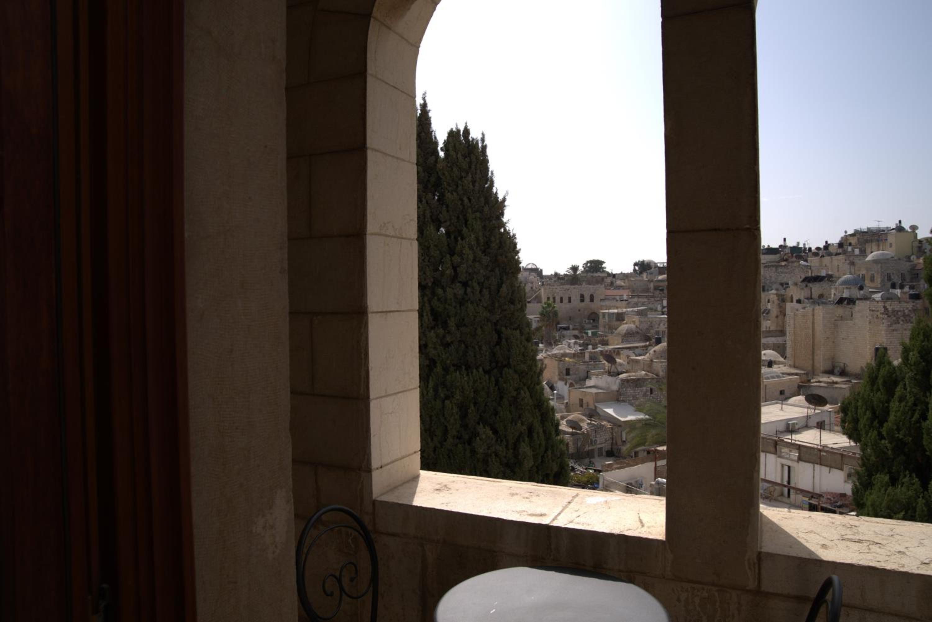 Double Room with Balcony photo 3