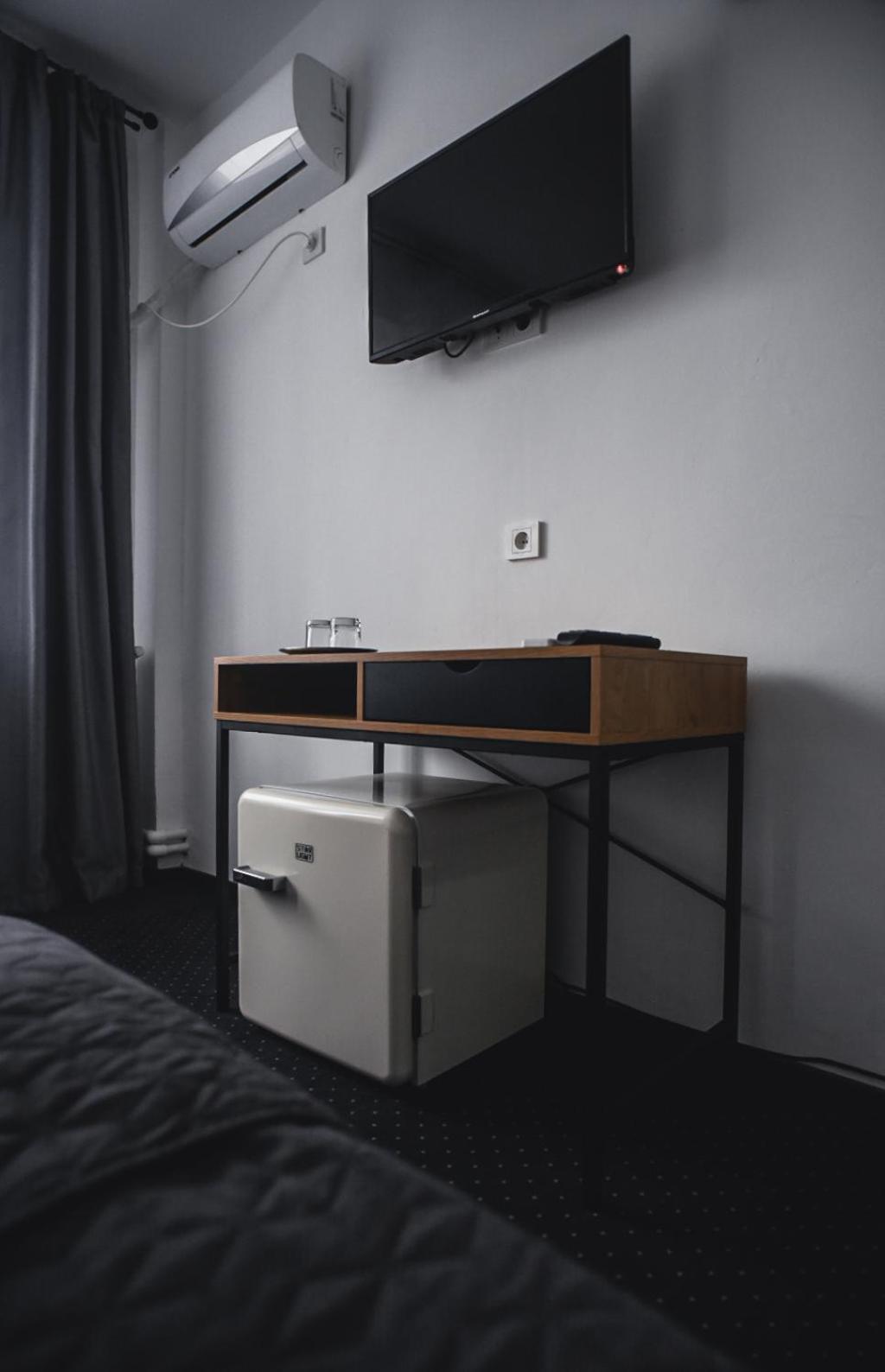 Budget Double Room photo 1