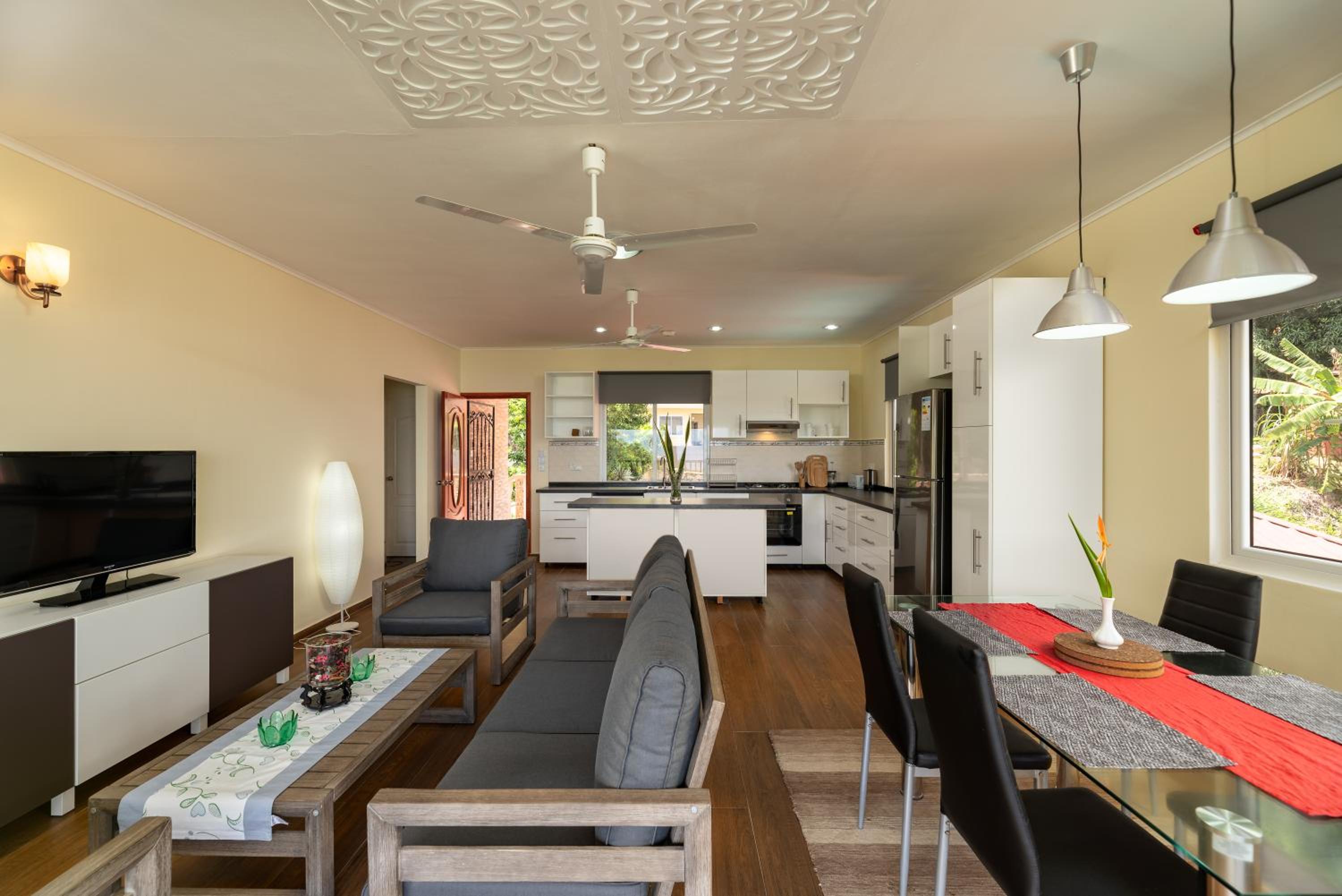 Apartment with Sea View photo 2