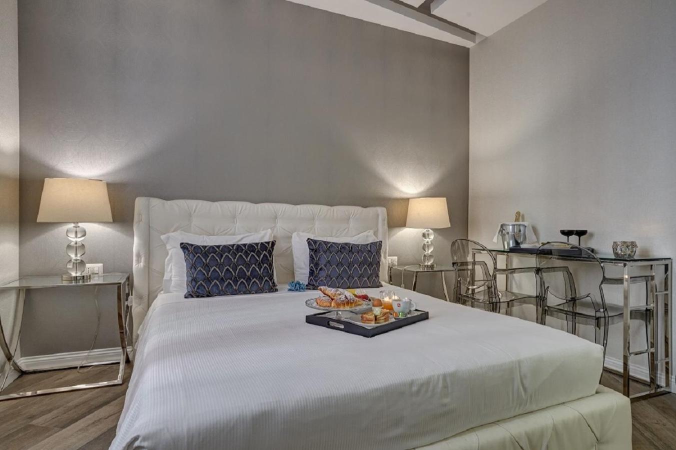 Standard Double Room-Via del Corso 32 photo 3