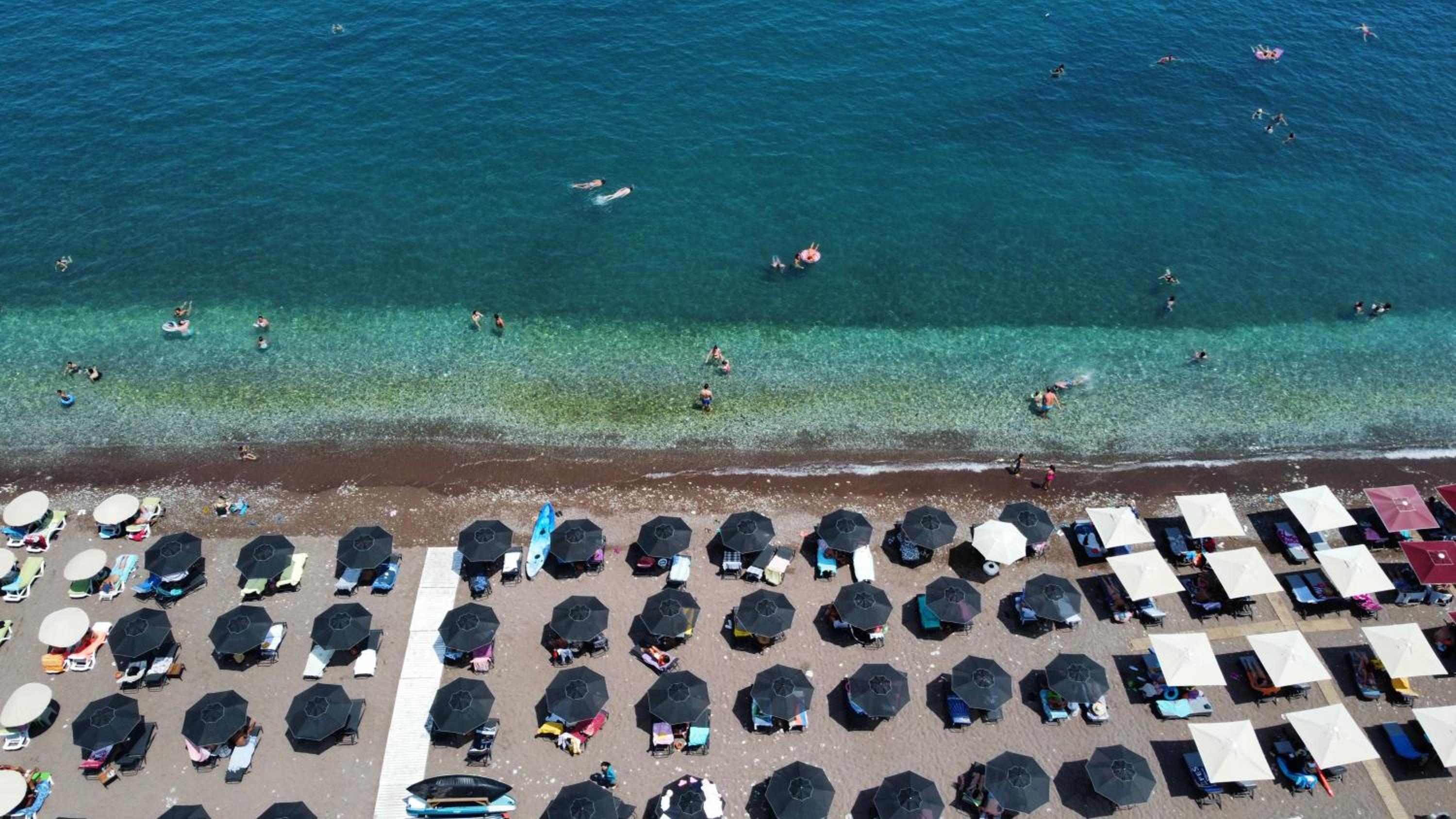Double or Twin Room with Sea View - Photo 3