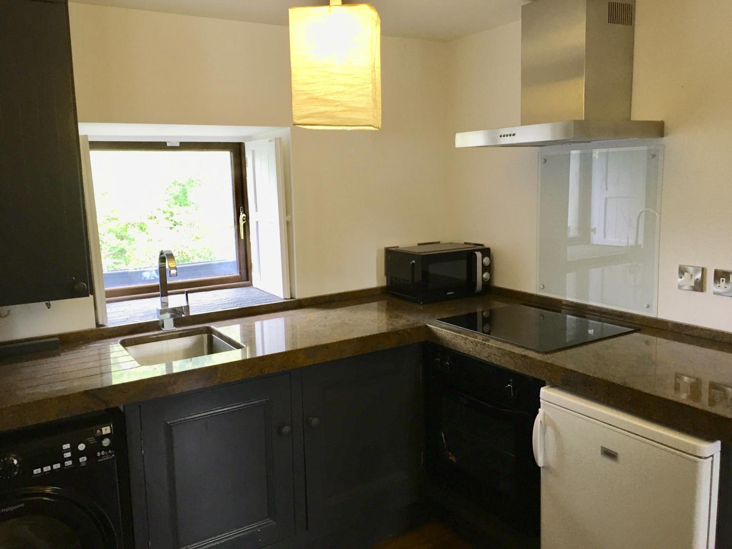 Two-Bedroom House photo 3