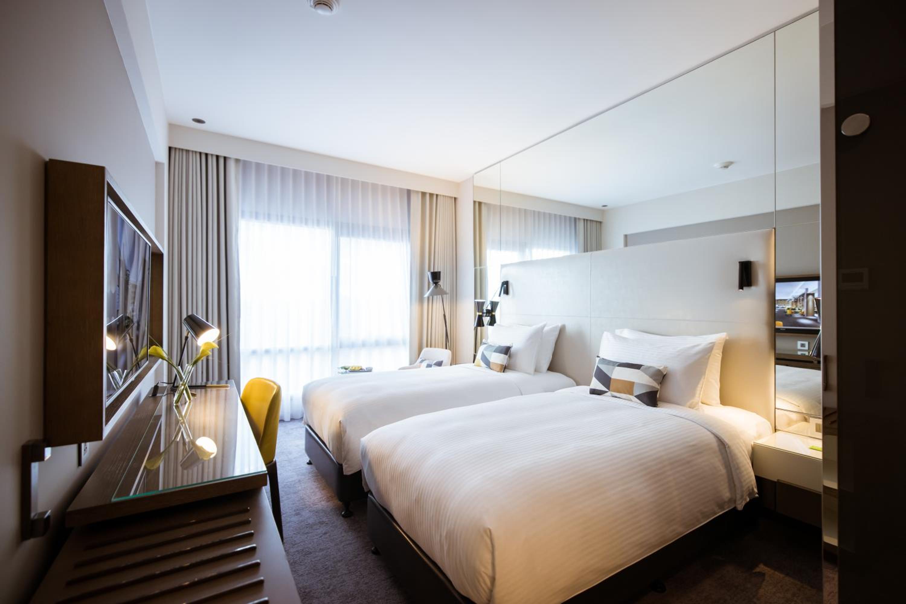 Family Suite ( One bedroom Suite + Centro Twin bedroom ) - Photo 2
