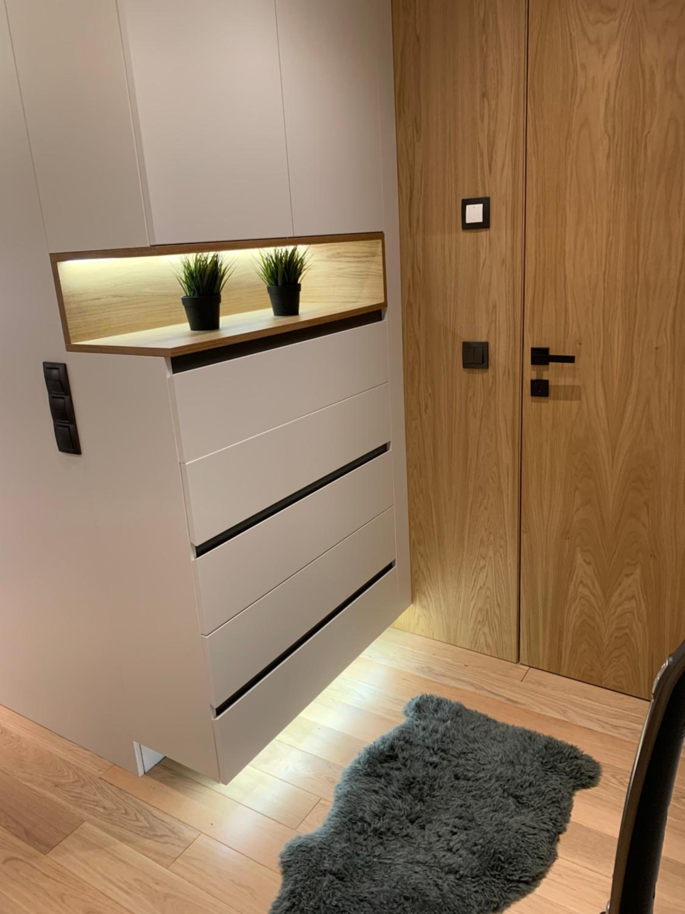 One-Bedroom Apartment - Photo 14