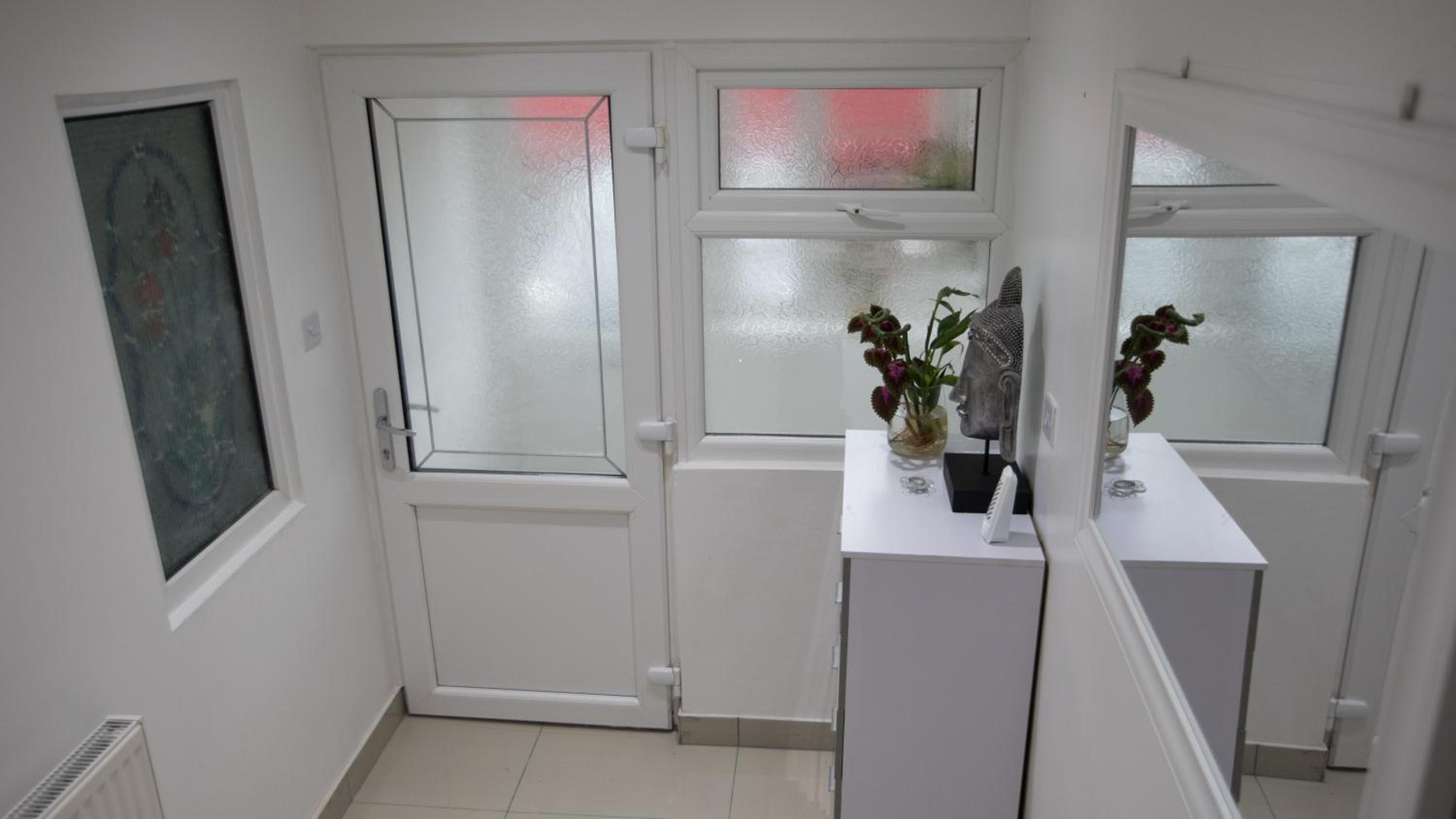 Double Room with Garden View - Photo 8