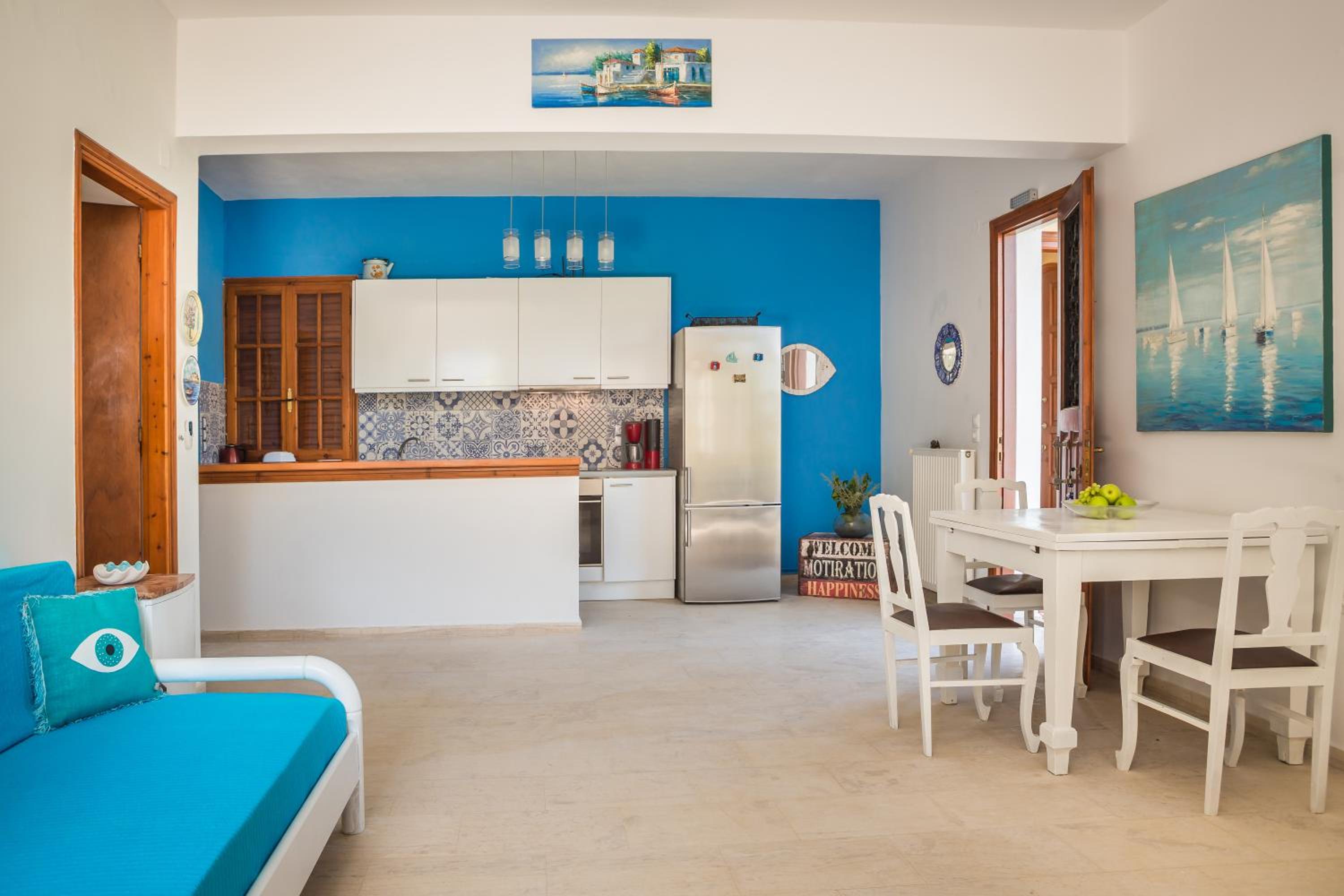 Villa photo 2