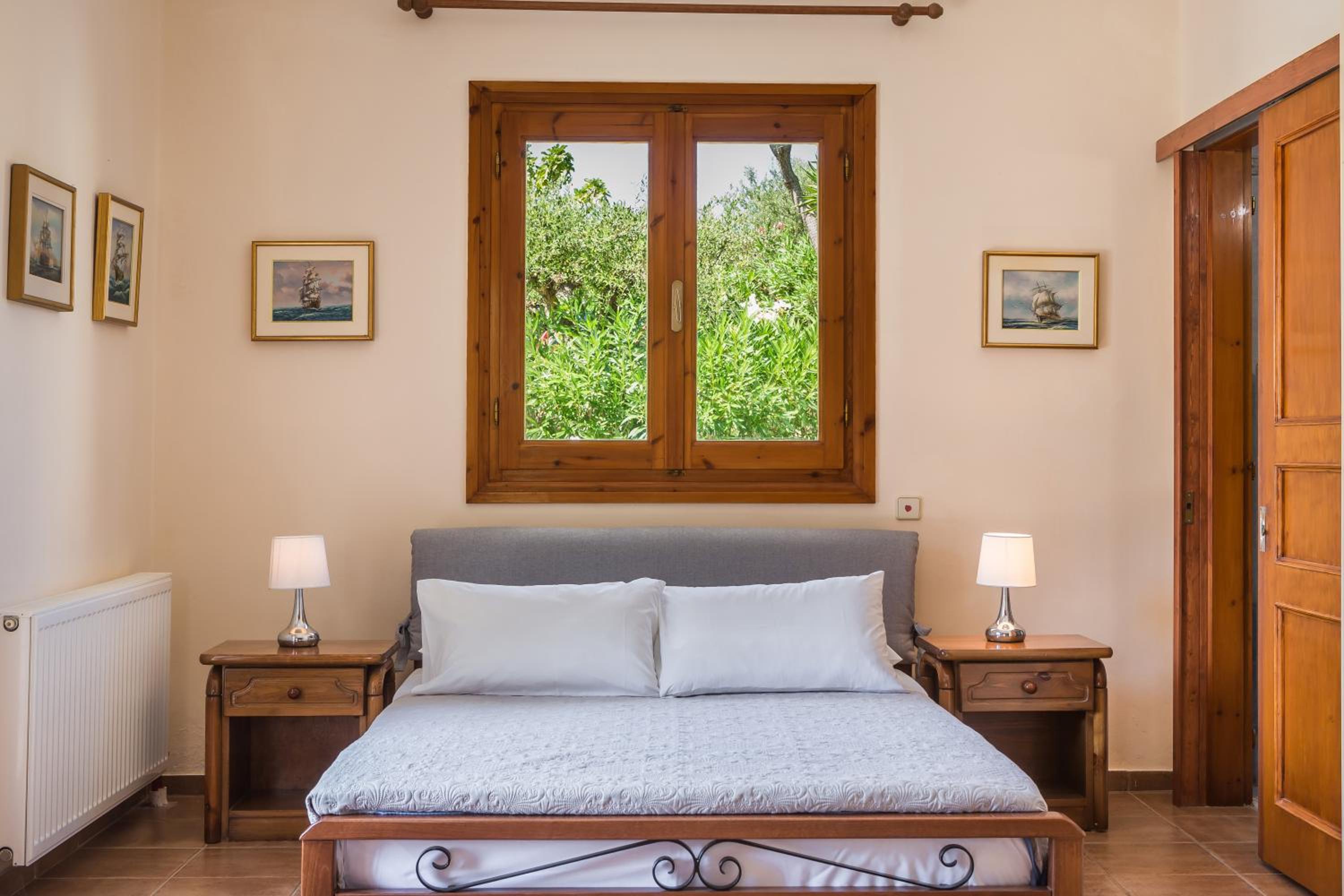 Villa photo 3
