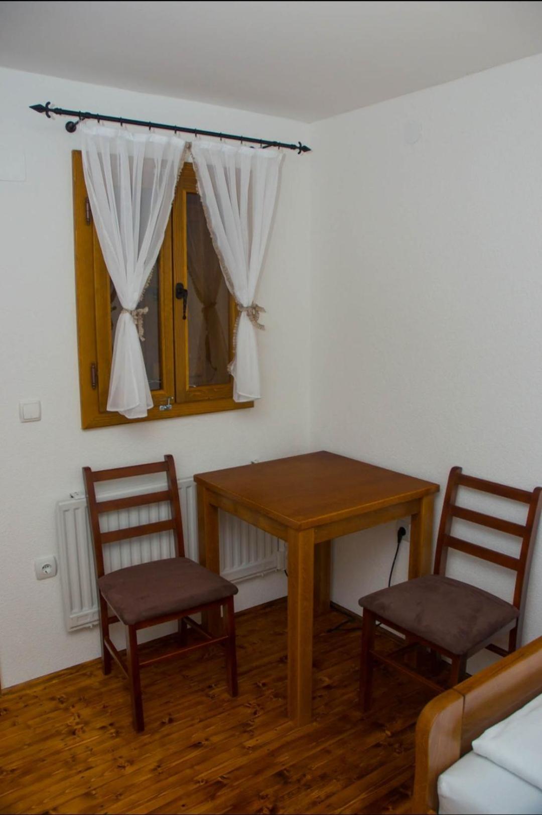Standard Twin Room photo 3
