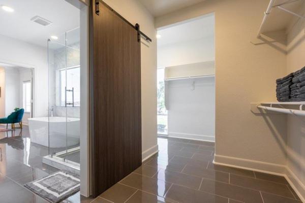 Three-Bedroom House - Photo 19