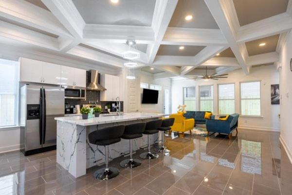 Three-Bedroom House - Photo 34