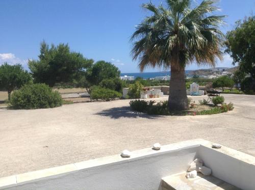 Two-Bedroom Apartment with Terrace and Sea View photo 2
