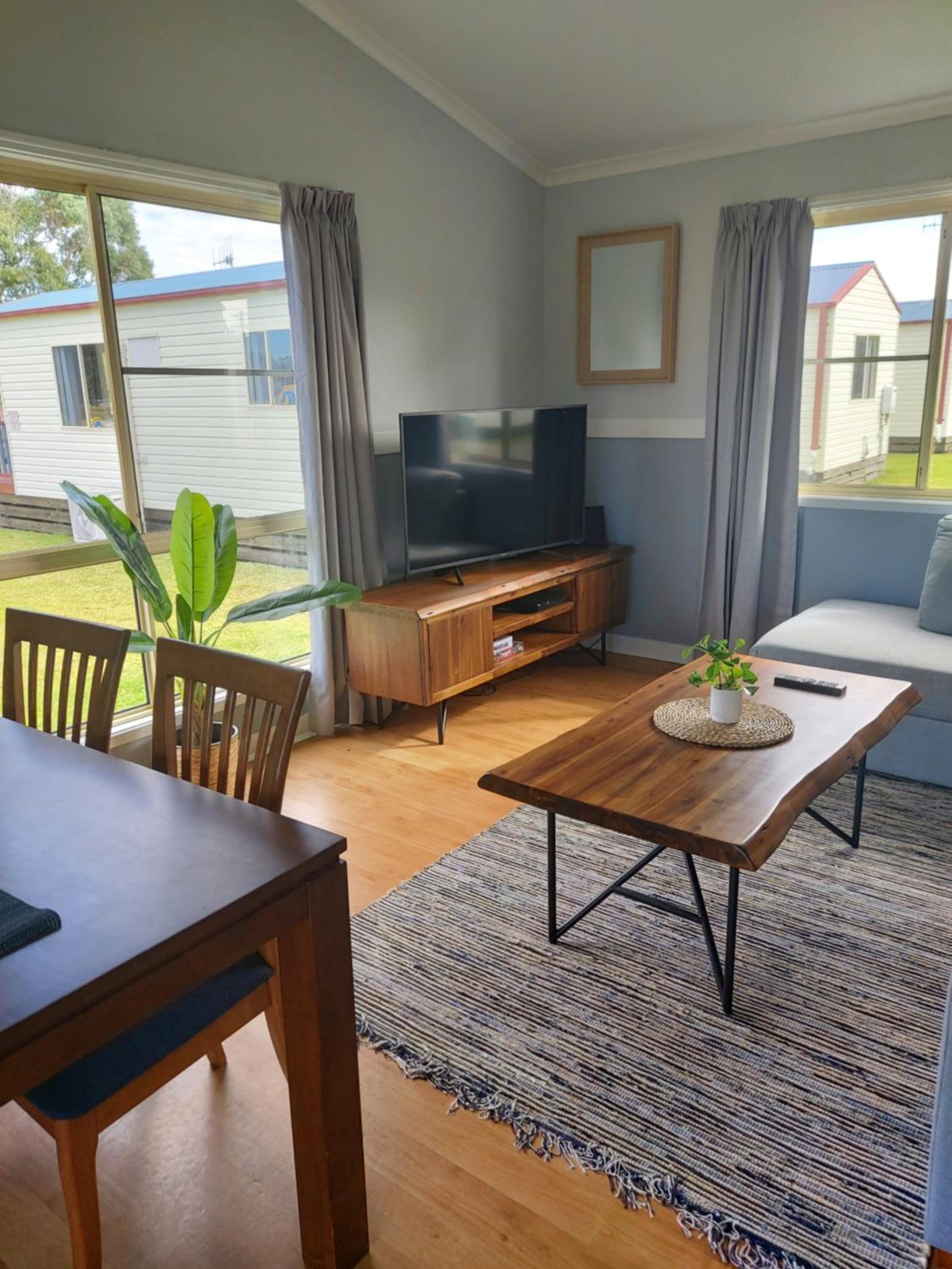 Deluxe Bungalow photo 1