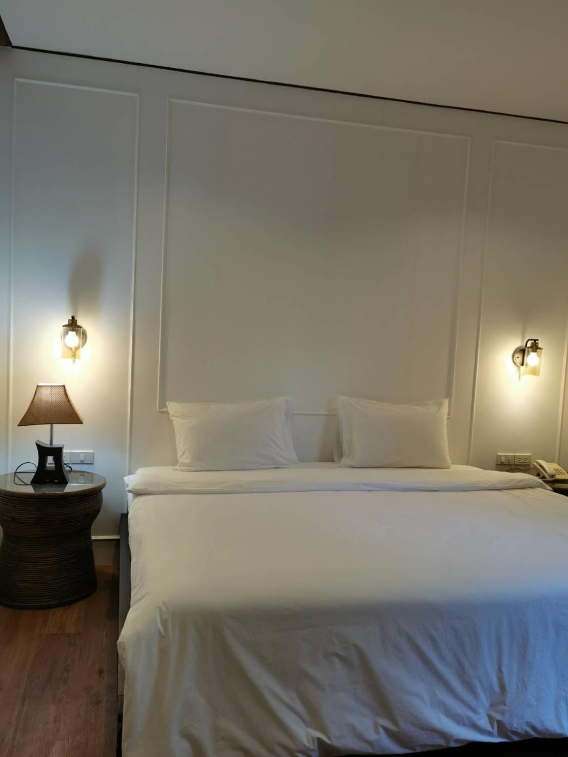 Deluxe Double or Twin Room with Balcony - Photo 1